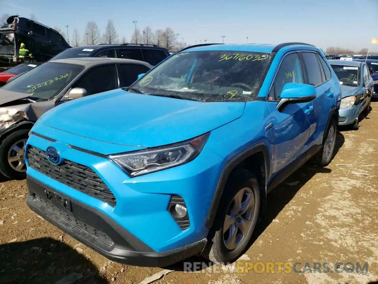 2 Фотография поврежденного автомобиля 2T3RWRFV3LW085154 TOYOTA RAV4 2020