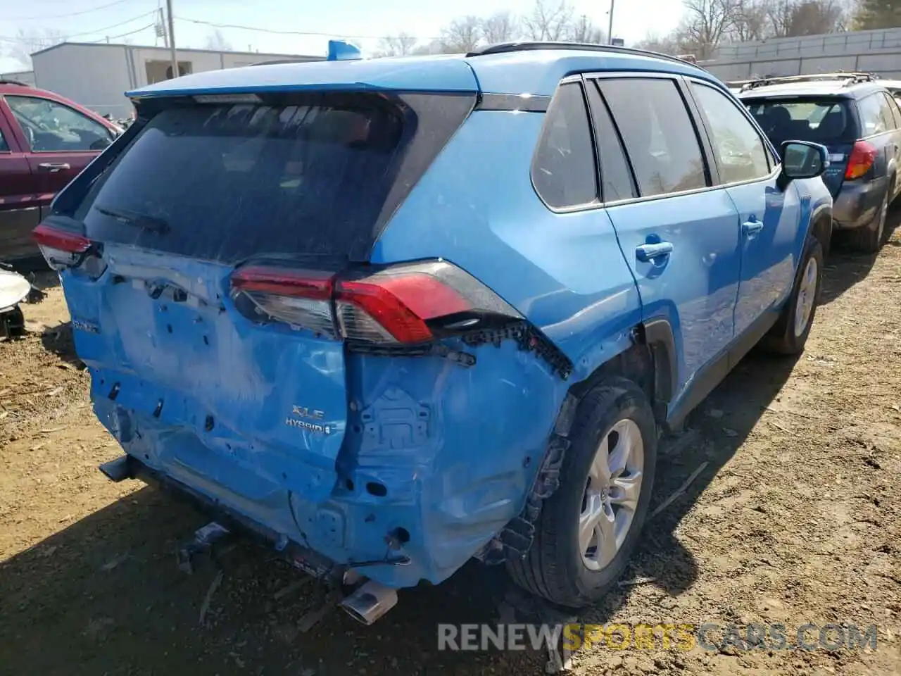 4 Photograph of a damaged car 2T3RWRFV3LW085154 TOYOTA RAV4 2020