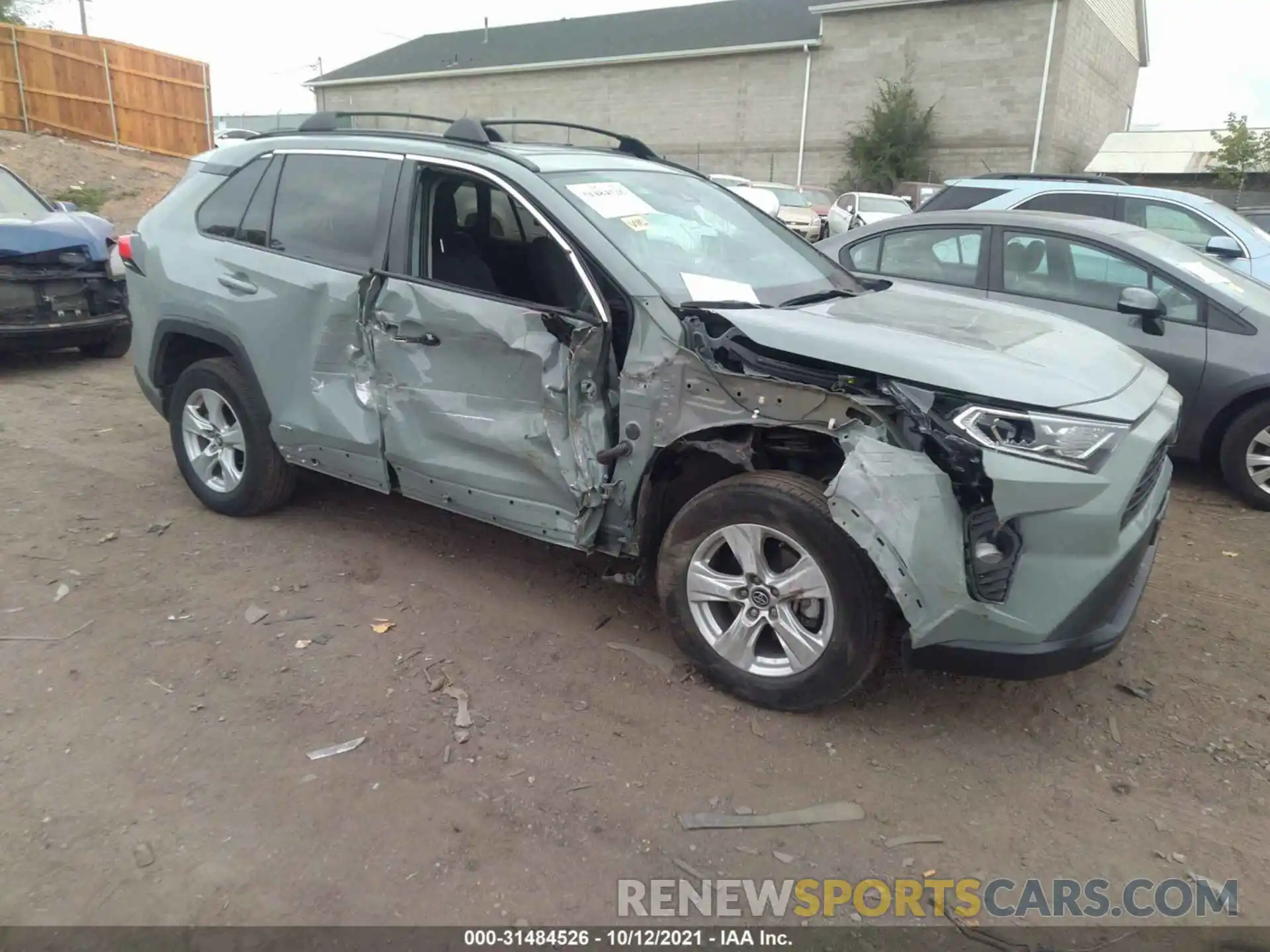 6 Photograph of a damaged car 2T3RWRFV3LW087471 TOYOTA RAV4 2020