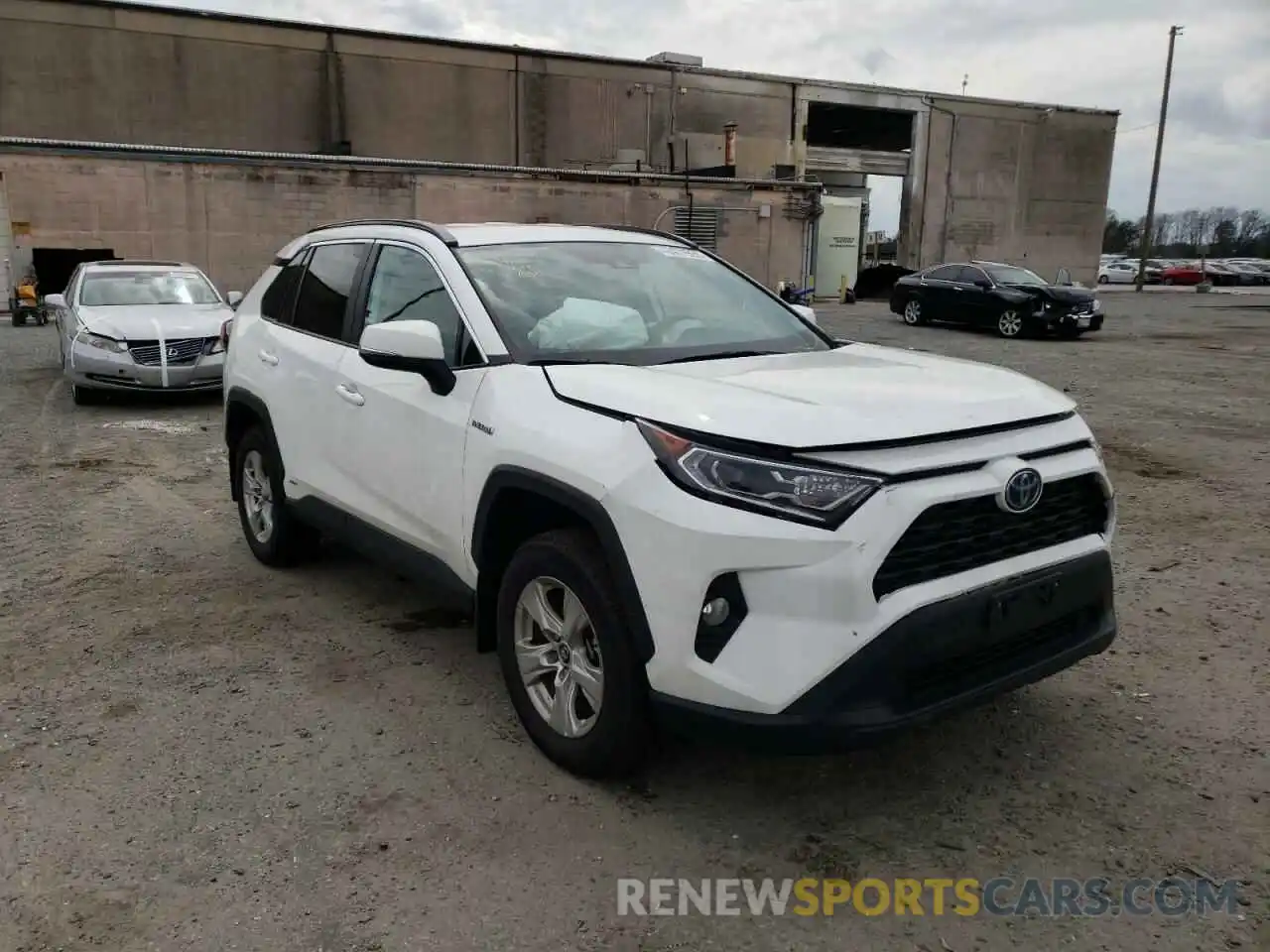 1 Photograph of a damaged car 2T3RWRFV3LW089026 TOYOTA RAV4 2020