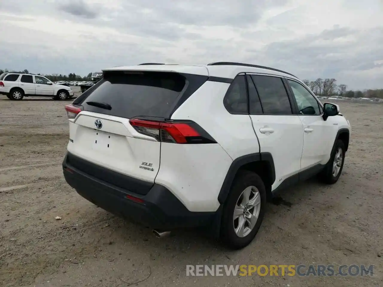 4 Photograph of a damaged car 2T3RWRFV3LW089026 TOYOTA RAV4 2020