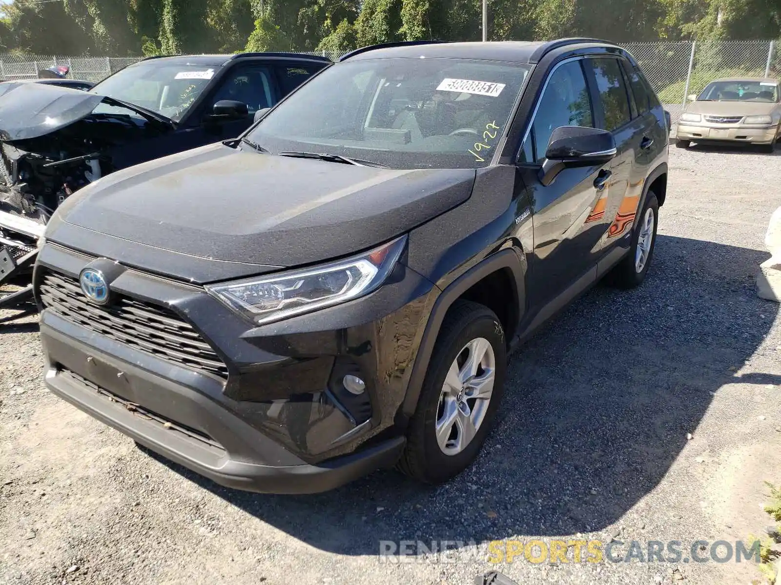 2 Photograph of a damaged car 2T3RWRFV3LW089480 TOYOTA RAV4 2020