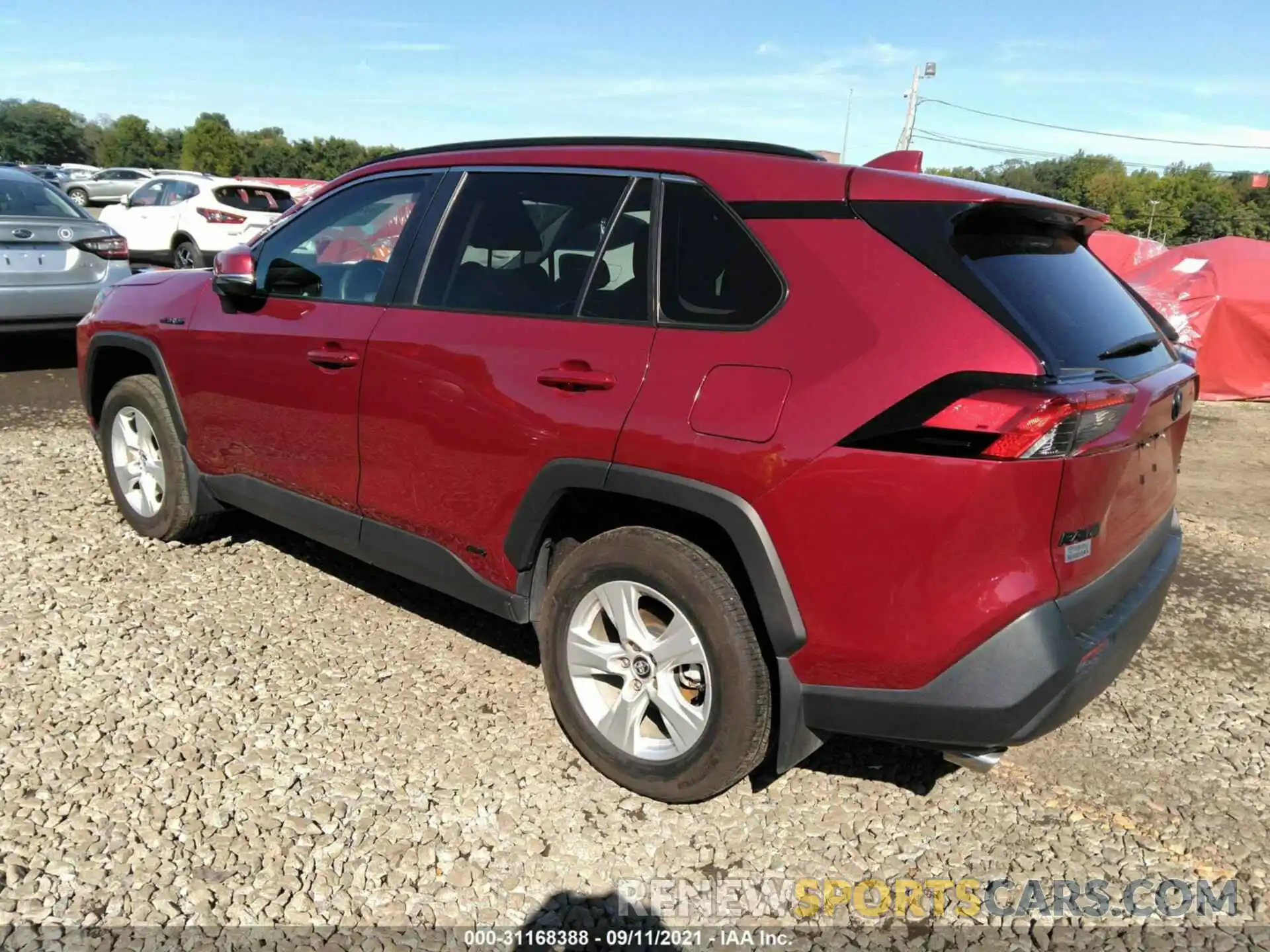 3 Photograph of a damaged car 2T3RWRFV3LW089804 TOYOTA RAV4 2020