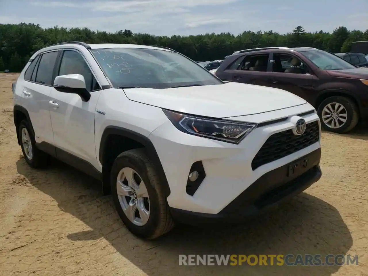 1 Photograph of a damaged car 2T3RWRFV3LW094422 TOYOTA RAV4 2020