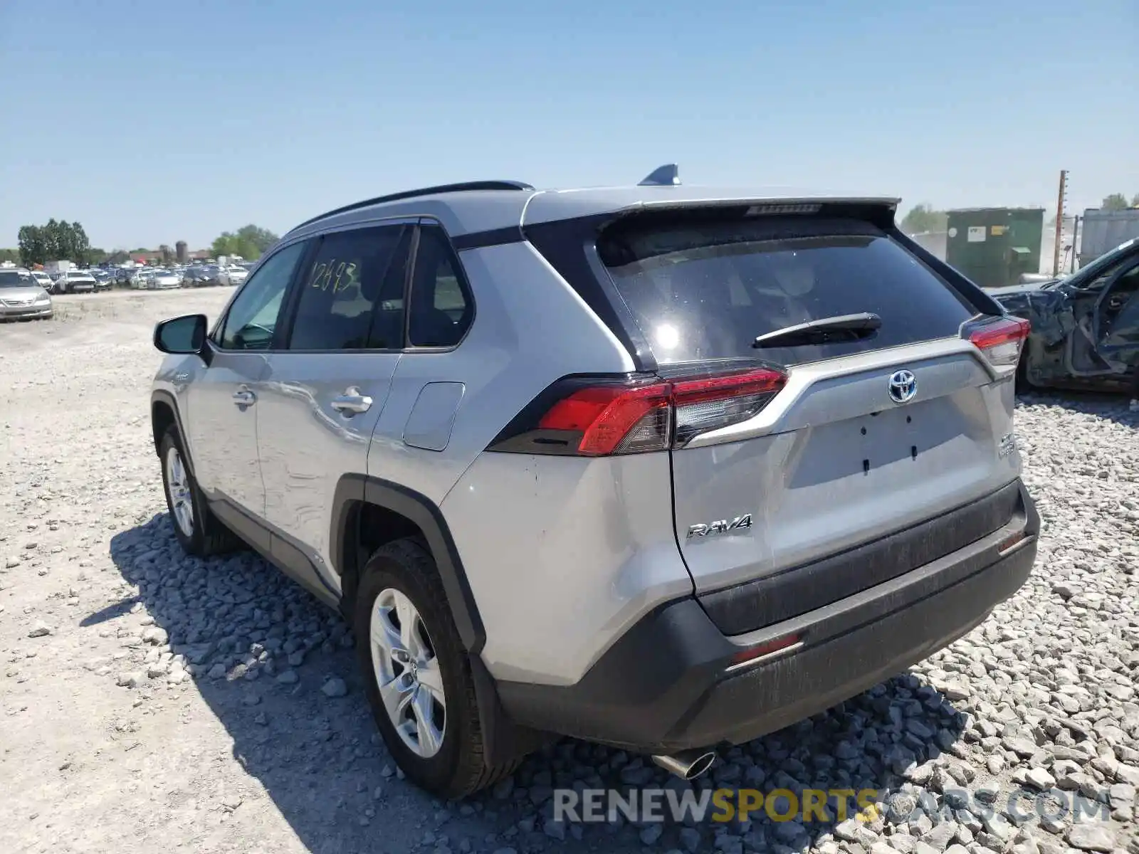 3 Photograph of a damaged car 2T3RWRFV3LW101756 TOYOTA RAV4 2020