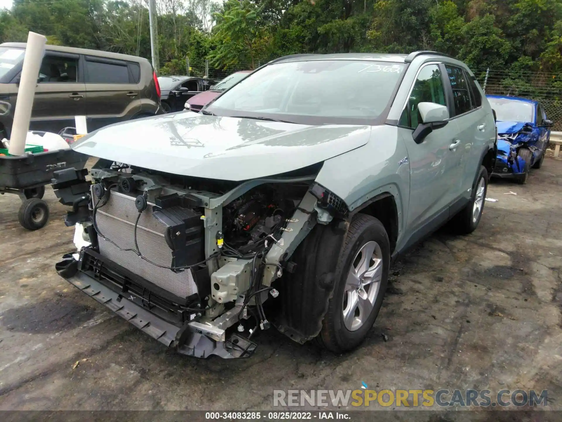 2 Photograph of a damaged car 2T3RWRFV4LW047562 TOYOTA RAV4 2020