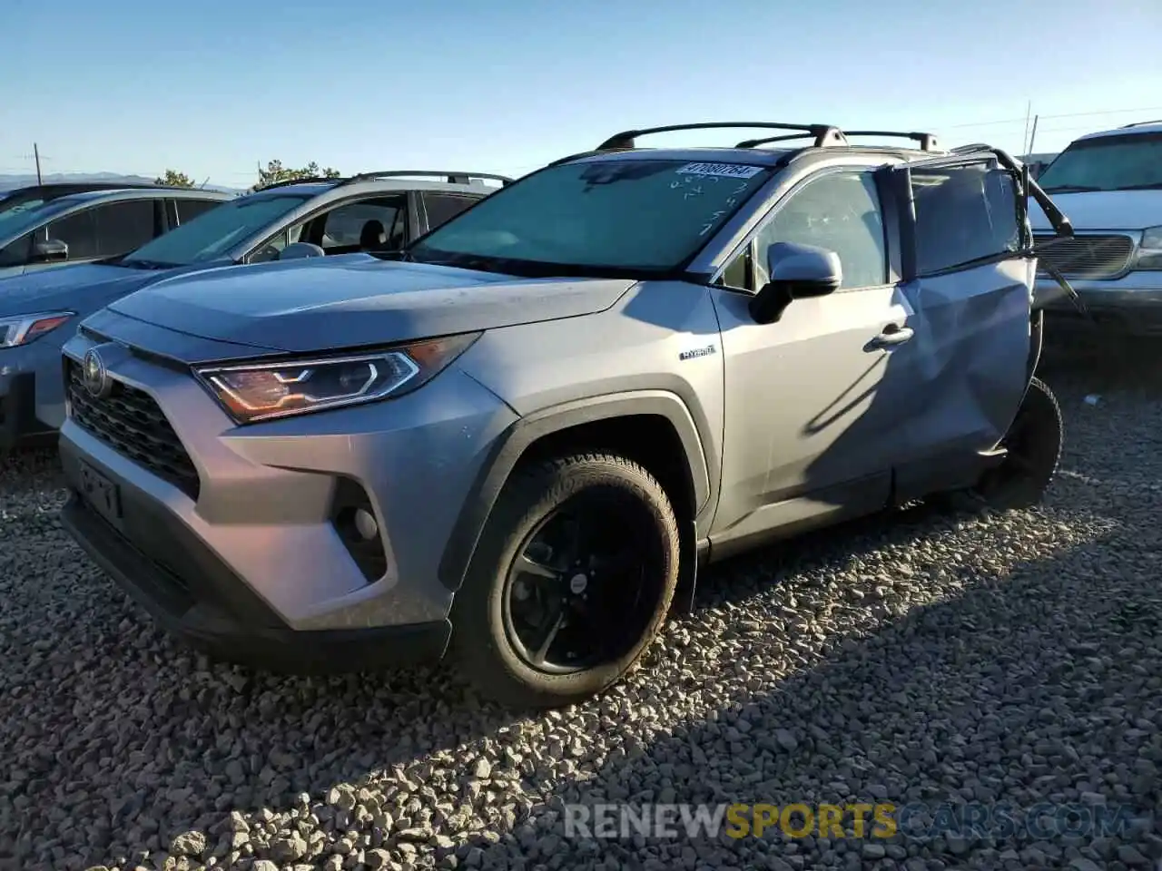 1 Photograph of a damaged car 2T3RWRFV4LW053457 TOYOTA RAV4 2020