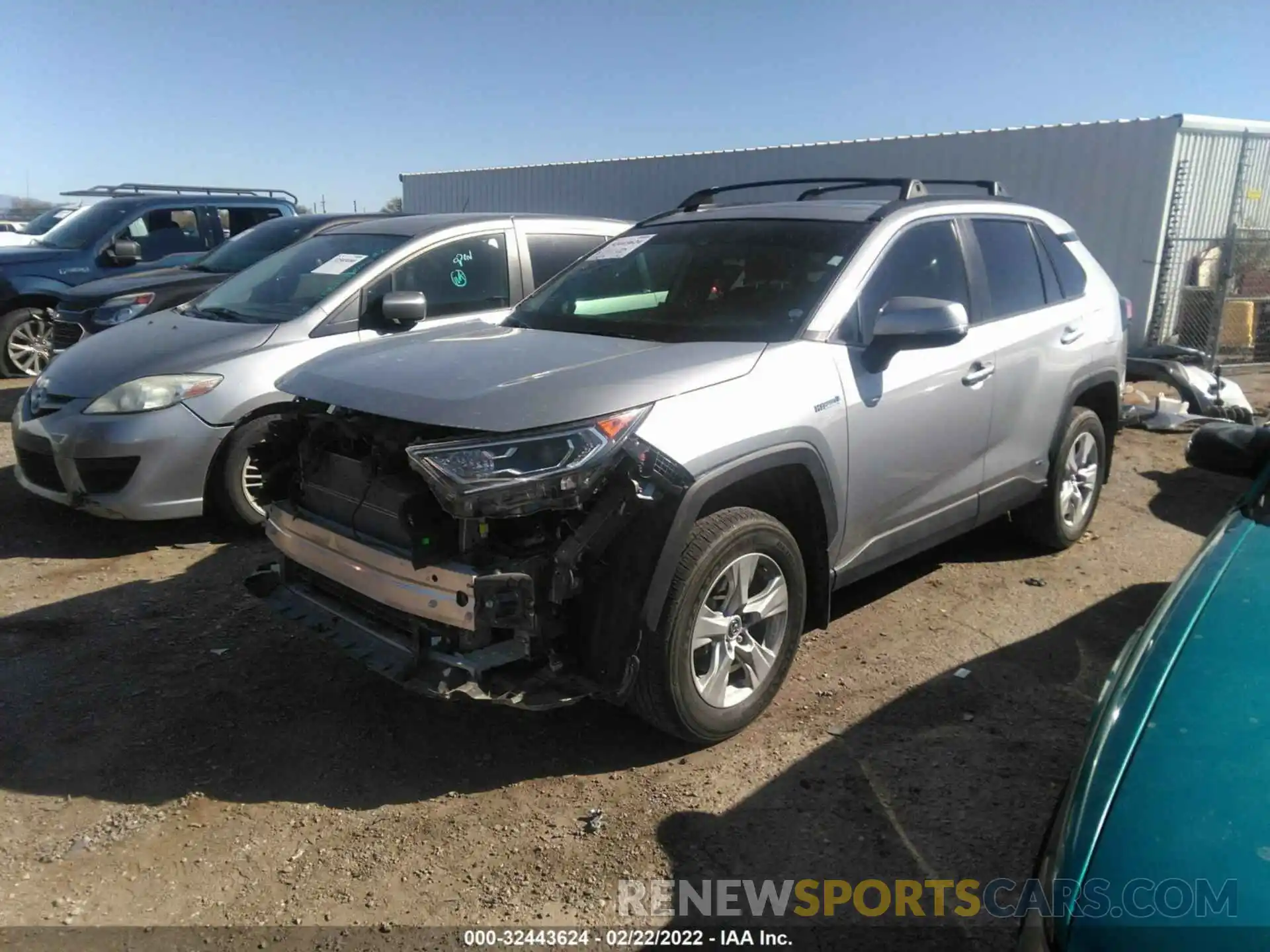 2 Photograph of a damaged car 2T3RWRFV4LW055113 TOYOTA RAV4 2020