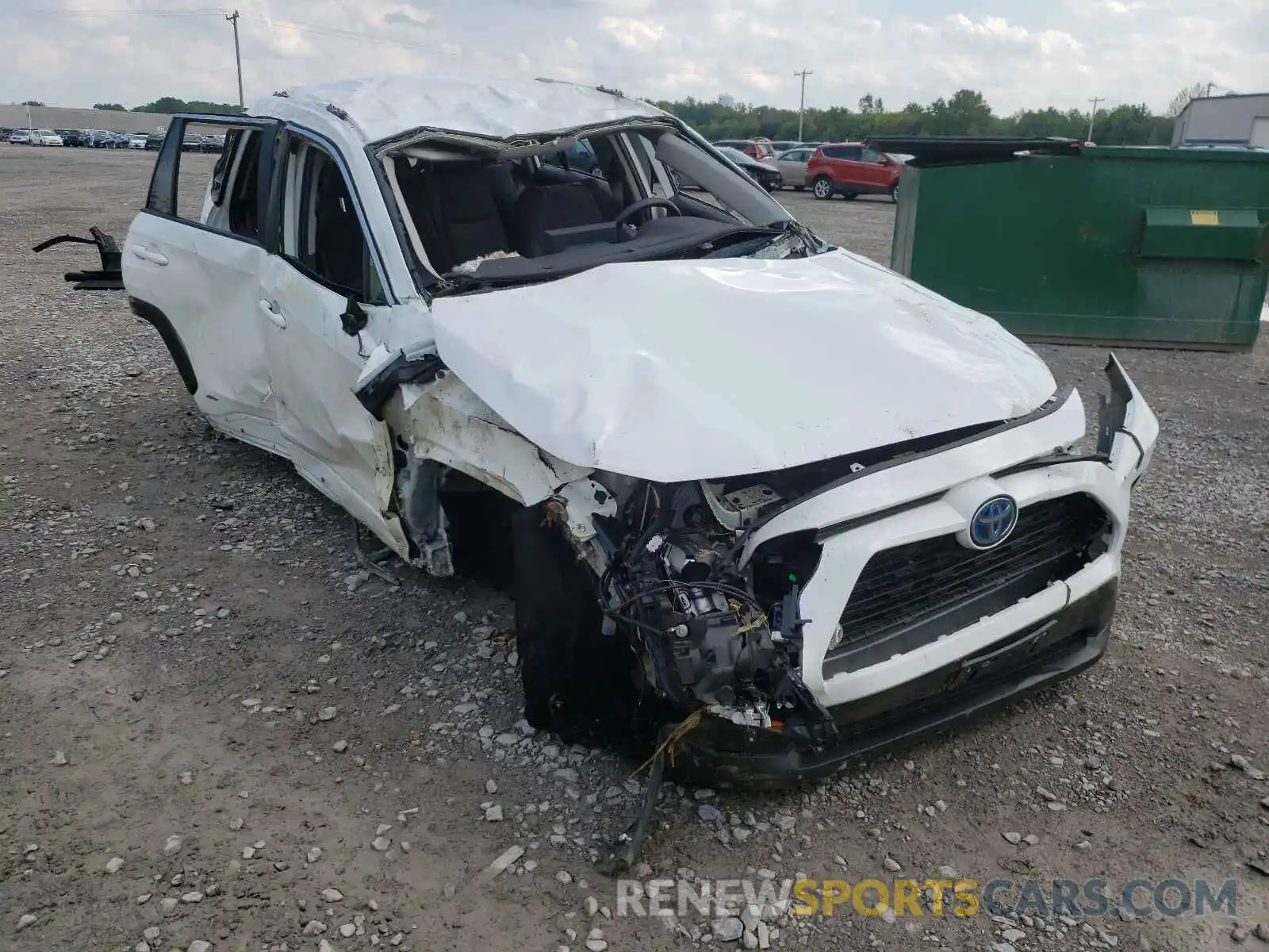 1 Photograph of a damaged car 2T3RWRFV4LW064717 TOYOTA RAV4 2020