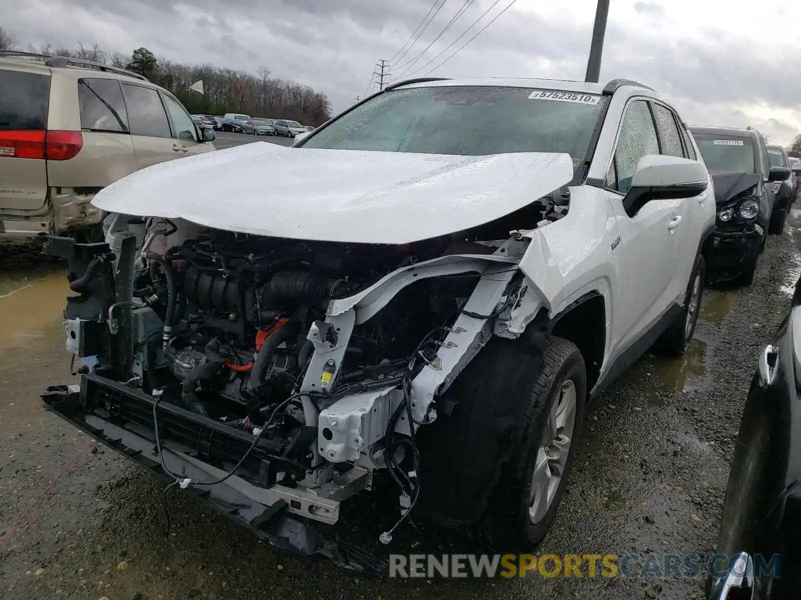 2 Photograph of a damaged car 2T3RWRFV4LW076706 TOYOTA RAV4 2020