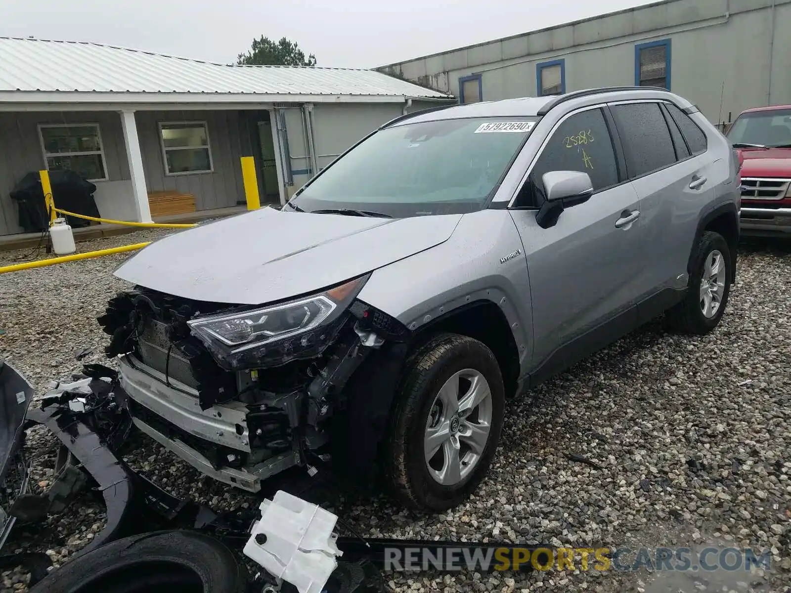 2 Photograph of a damaged car 2T3RWRFV4LW079587 TOYOTA RAV4 2020