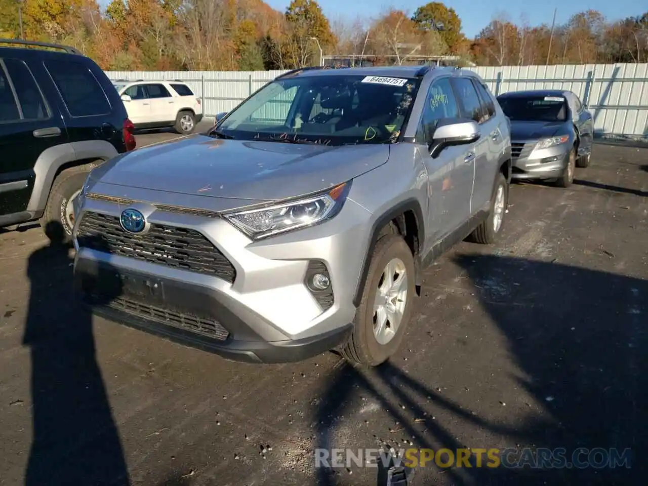 2 Photograph of a damaged car 2T3RWRFV4LW081713 TOYOTA RAV4 2020