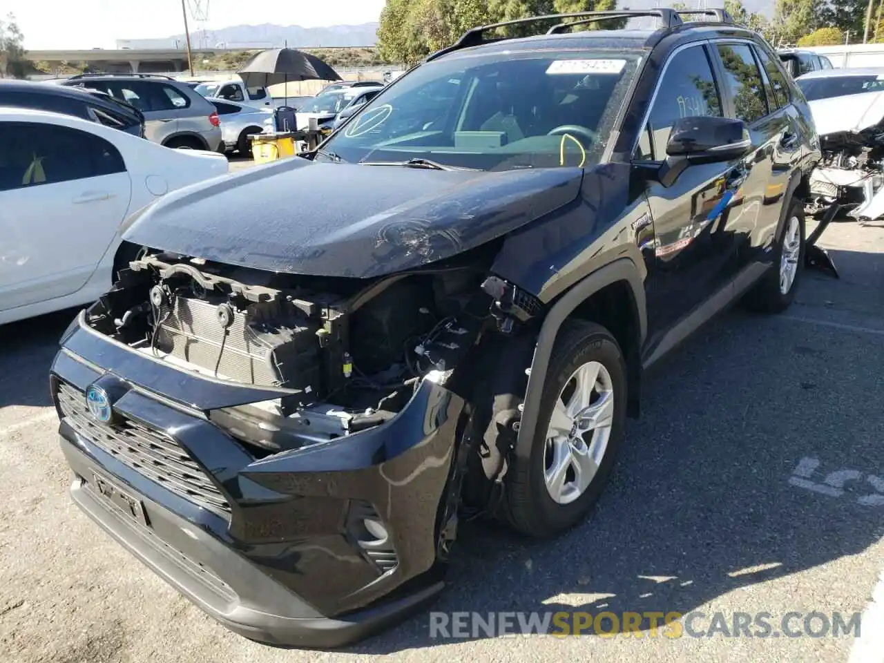 2 Photograph of a damaged car 2T3RWRFV4LW083610 TOYOTA RAV4 2020