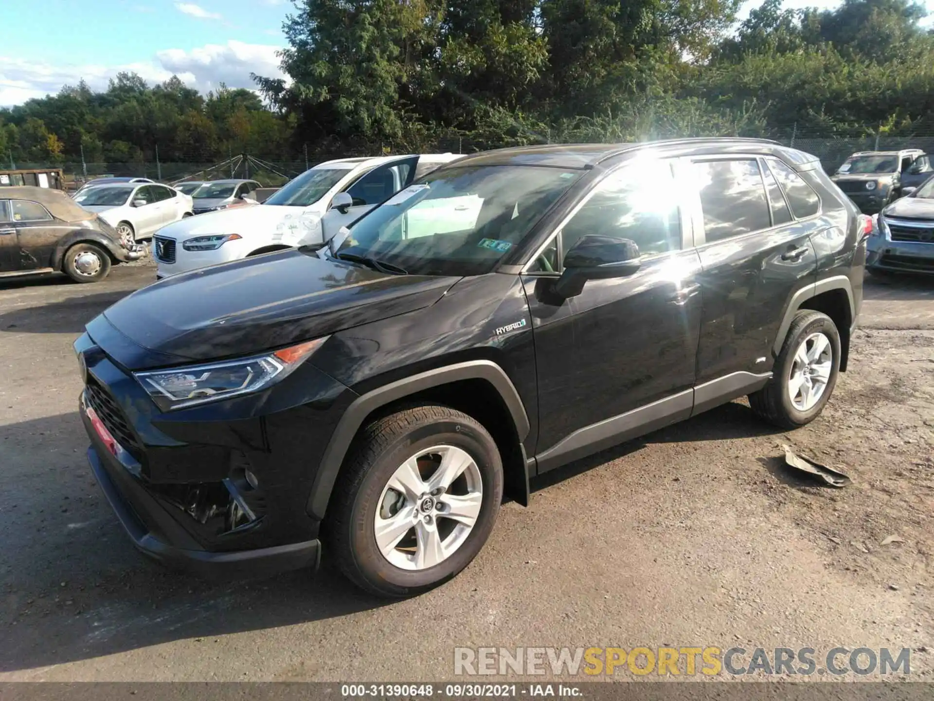 2 Photograph of a damaged car 2T3RWRFV4LW093831 TOYOTA RAV4 2020