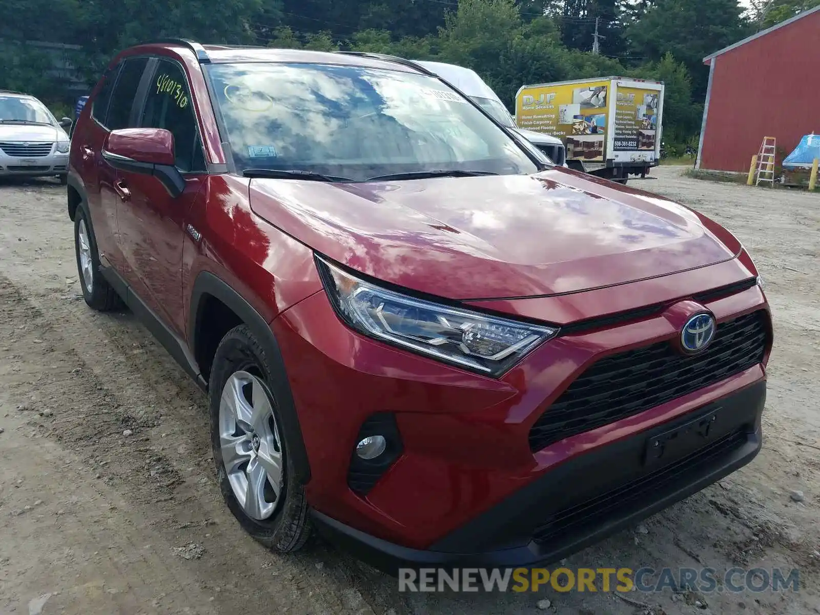 1 Photograph of a damaged car 2T3RWRFV4LW094896 TOYOTA RAV4 2020