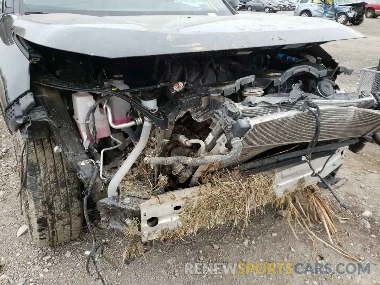 9 Photograph of a damaged car 2T3RWRFV5LW053371 TOYOTA RAV4 2020