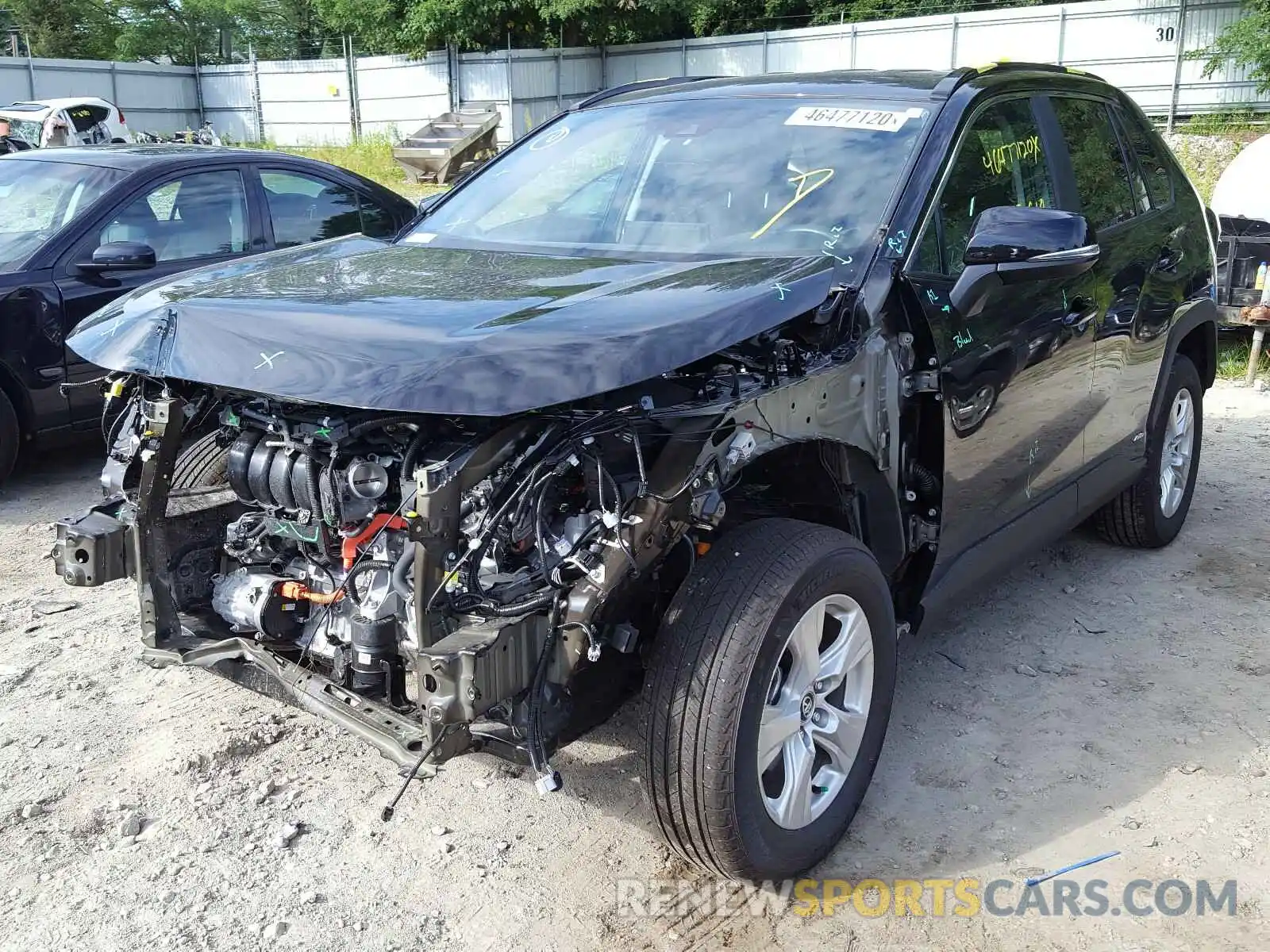 2 Photograph of a damaged car 2T3RWRFV5LW068887 TOYOTA RAV4 2020