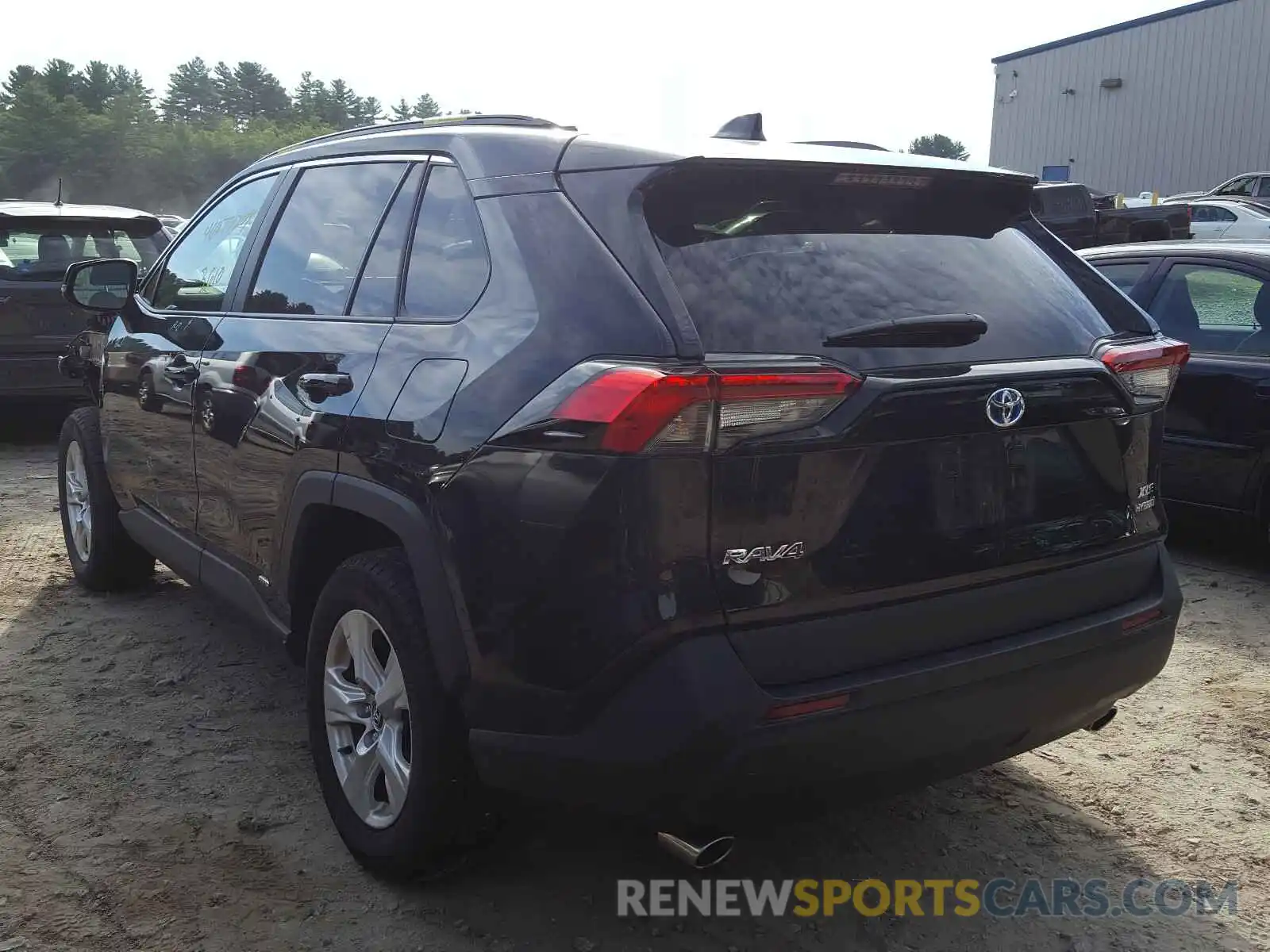 3 Photograph of a damaged car 2T3RWRFV5LW068887 TOYOTA RAV4 2020