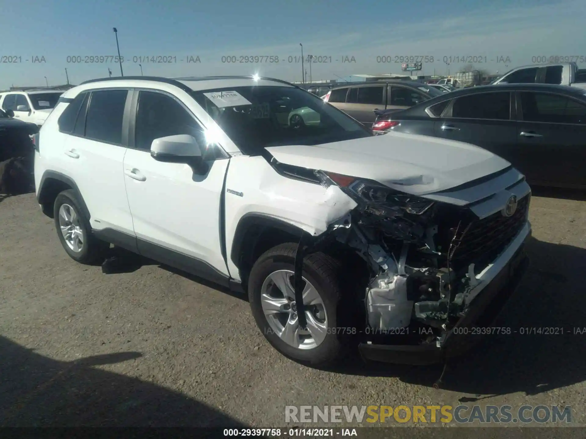 1 Photograph of a damaged car 2T3RWRFV5LW081669 TOYOTA RAV4 2020