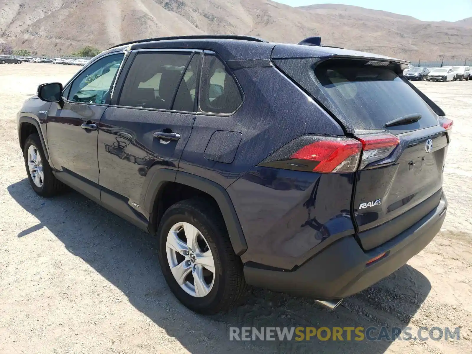 3 Photograph of a damaged car 2T3RWRFV5LW085222 TOYOTA RAV4 2020