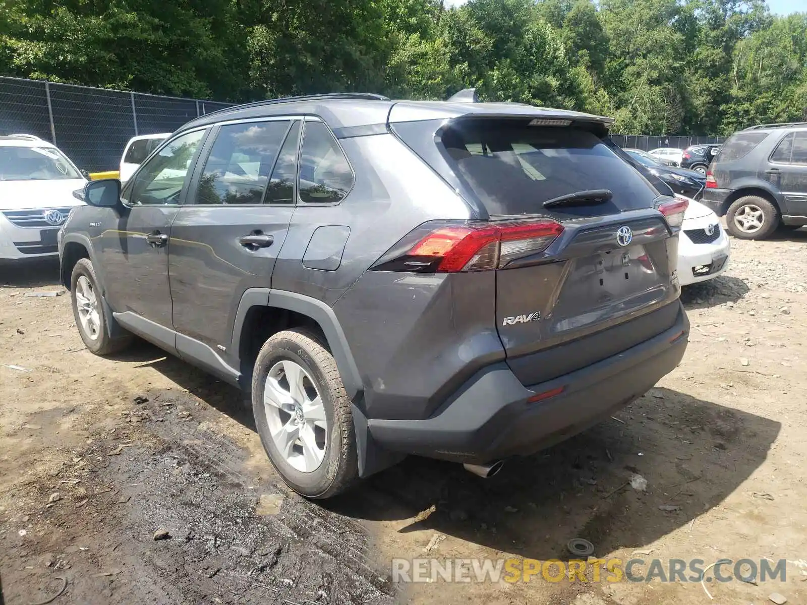 3 Photograph of a damaged car 2T3RWRFV5LW092252 TOYOTA RAV4 2020