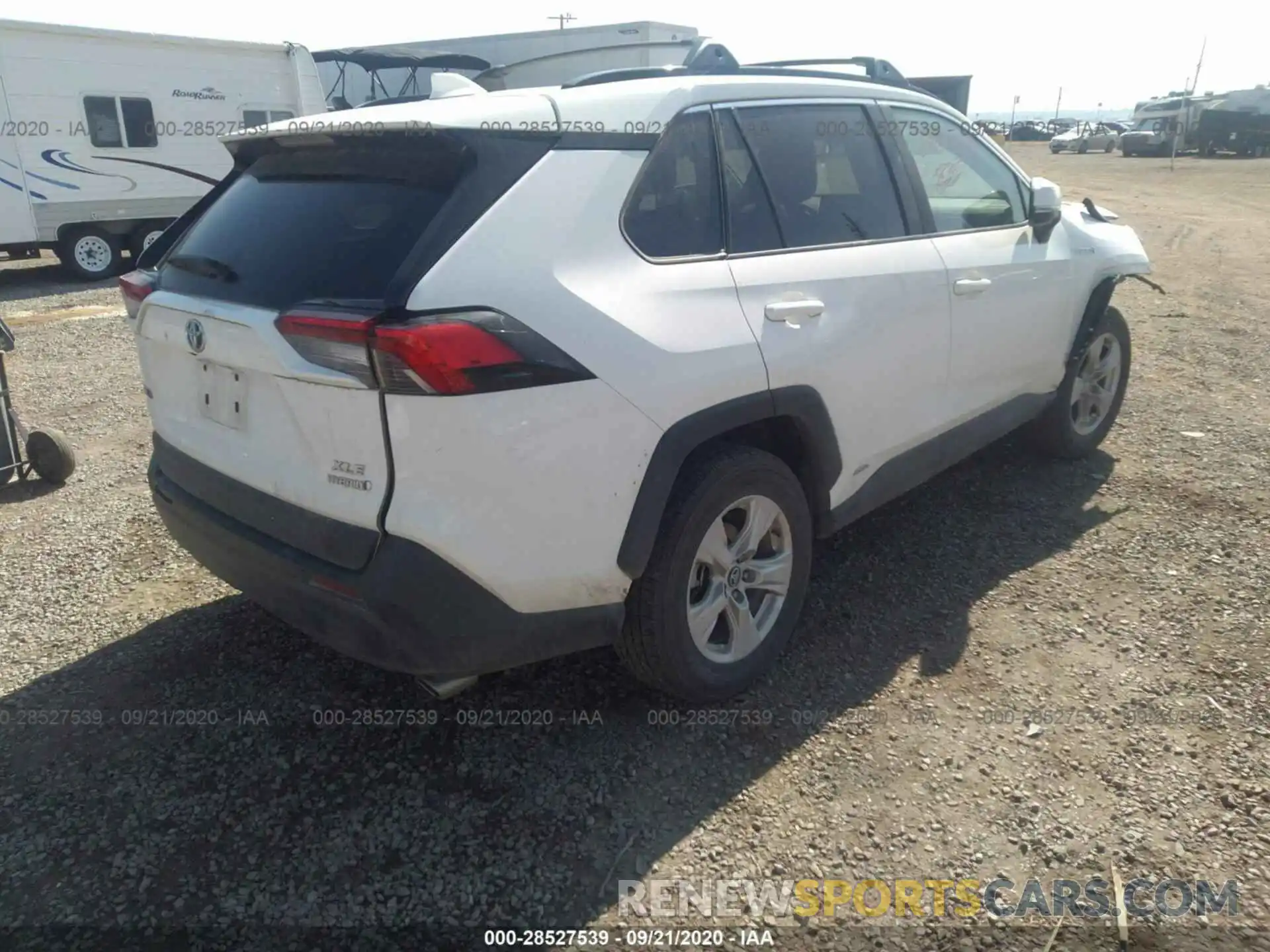 4 Photograph of a damaged car 2T3RWRFV6LW053279 TOYOTA RAV4 2020