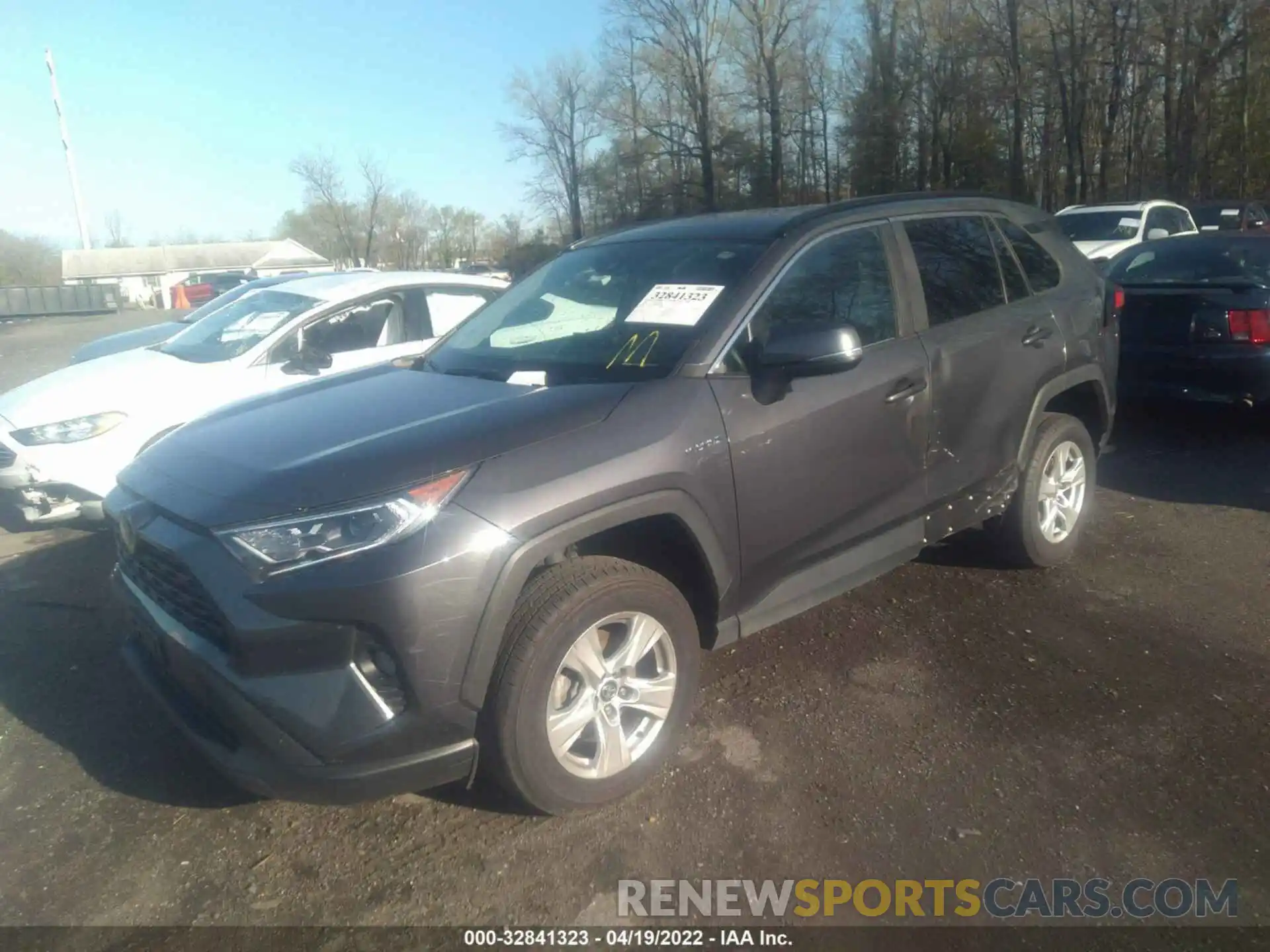 2 Photograph of a damaged car 2T3RWRFV6LW053962 TOYOTA RAV4 2020