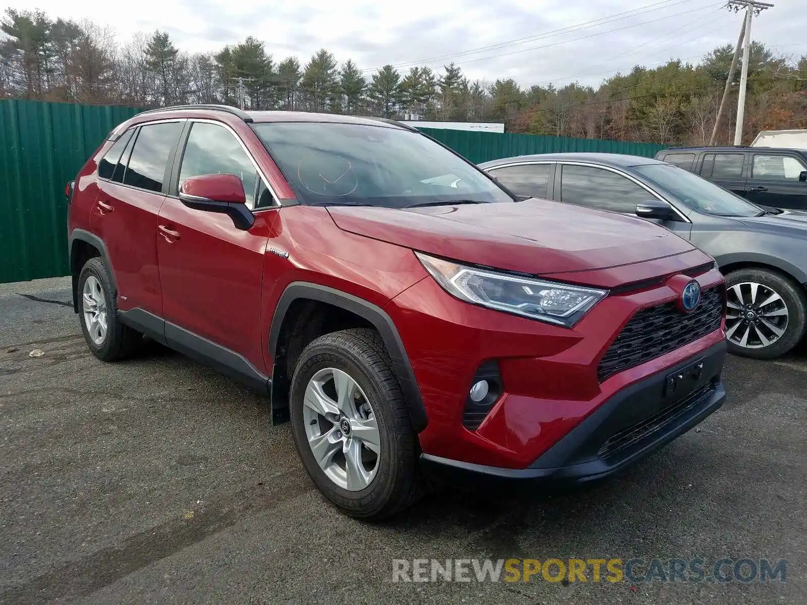 1 Photograph of a damaged car 2T3RWRFV6LW056571 TOYOTA RAV4 2020