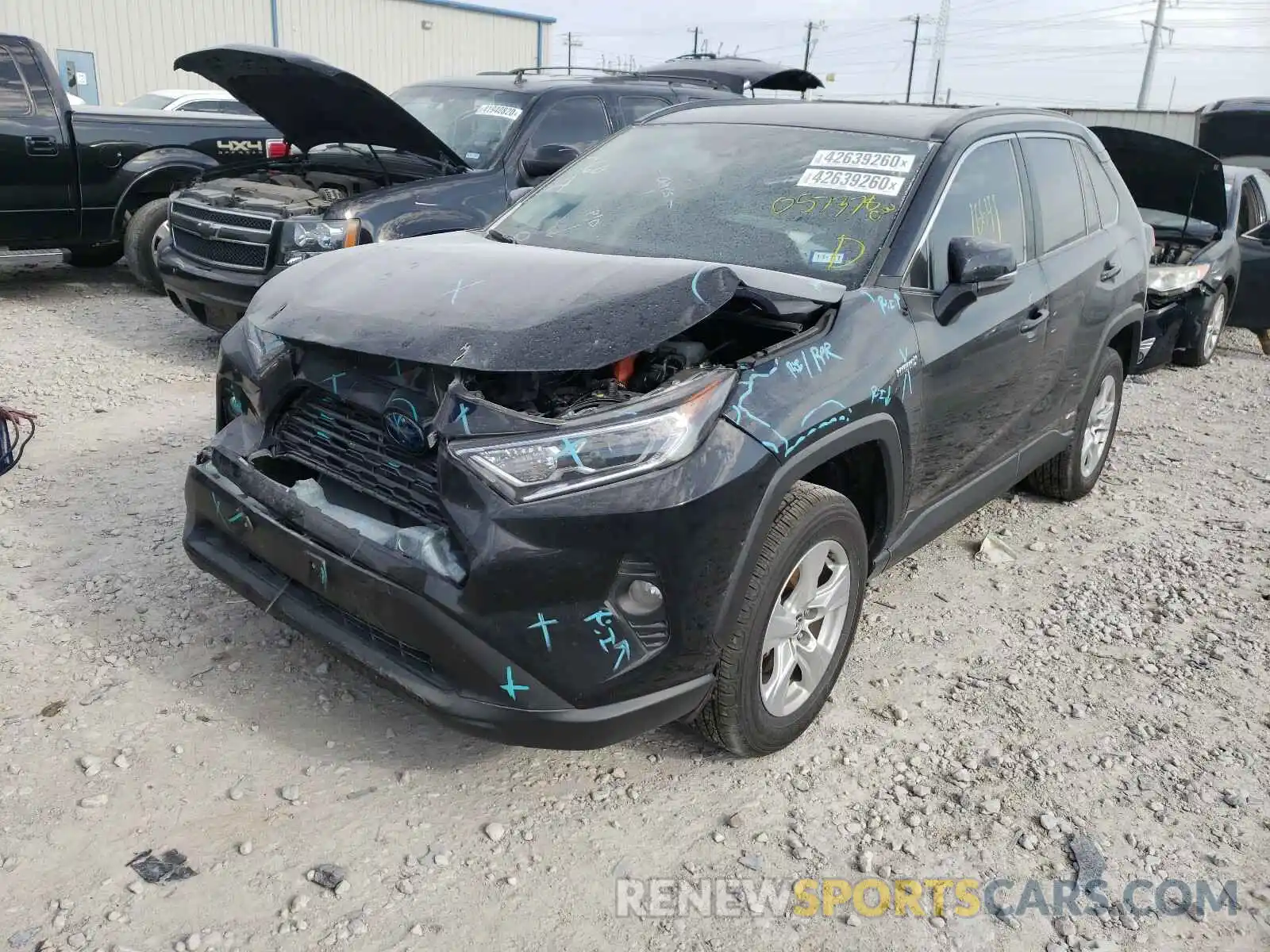 2 Photograph of a damaged car 2T3RWRFV6LW057378 TOYOTA RAV4 2020