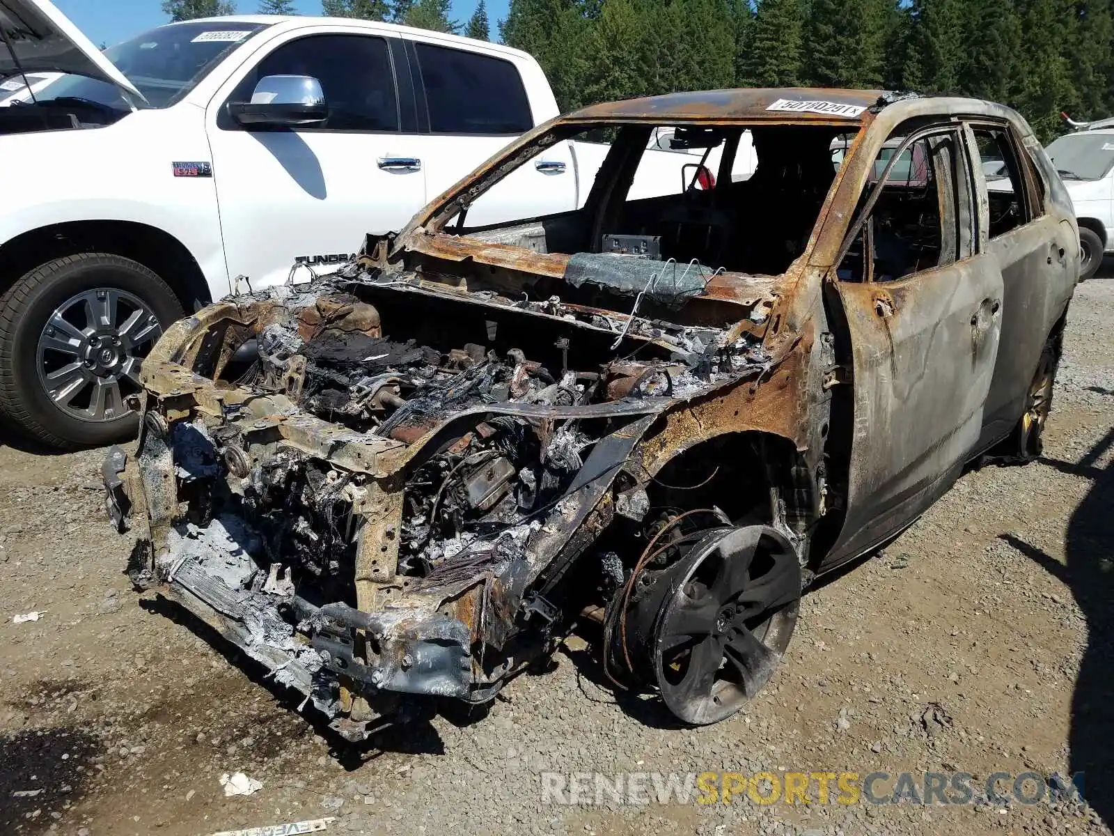 2 Photograph of a damaged car 2T3RWRFV6LW074410 TOYOTA RAV4 2020