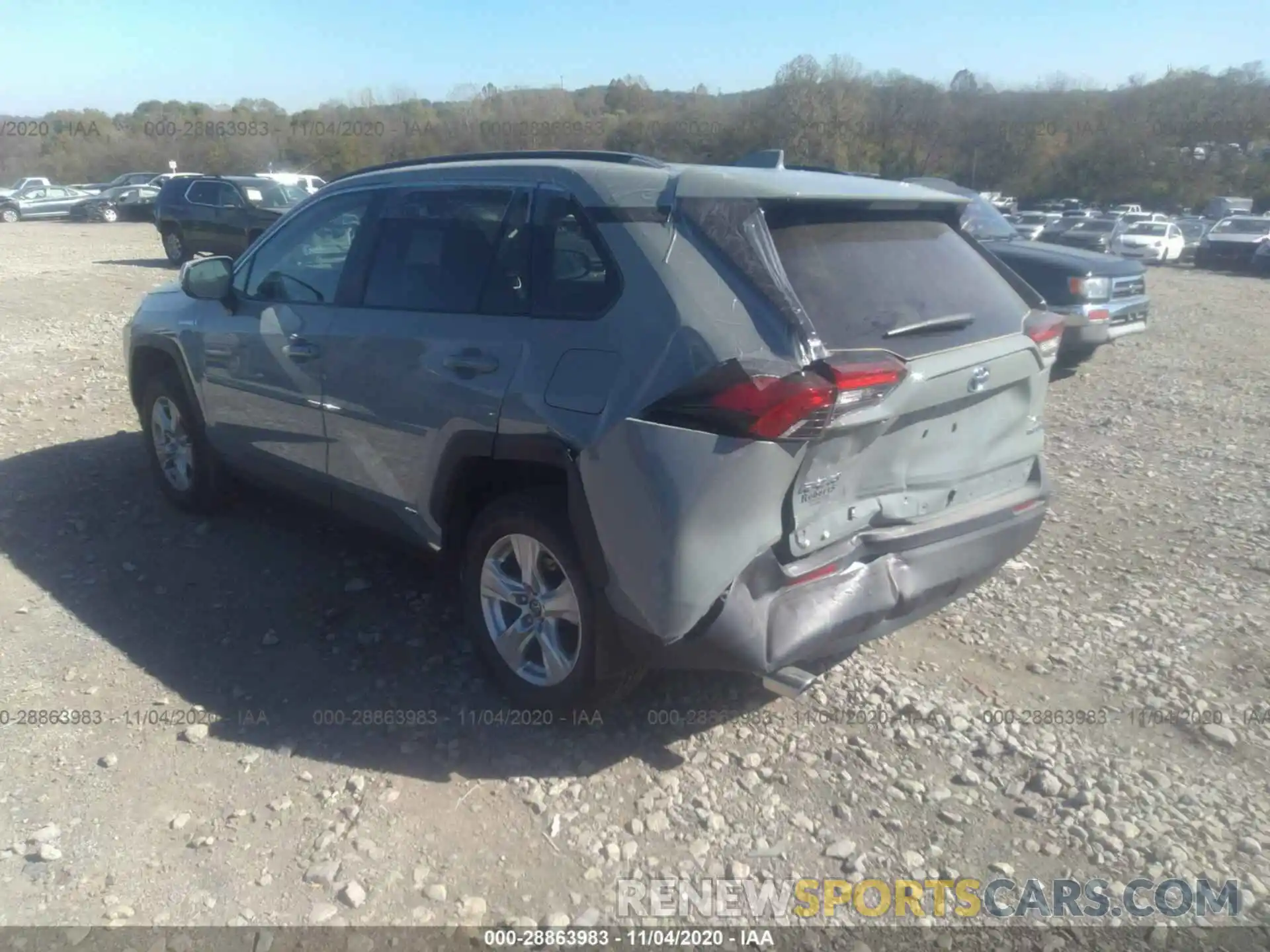 3 Photograph of a damaged car 2T3RWRFV6LW081616 TOYOTA RAV4 2020