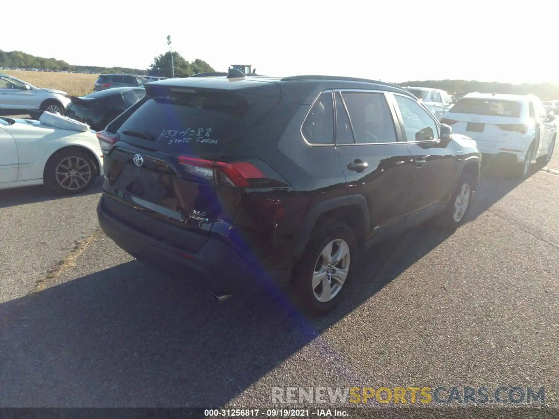 4 Photograph of a damaged car 2T3RWRFV6LW090834 TOYOTA RAV4 2020