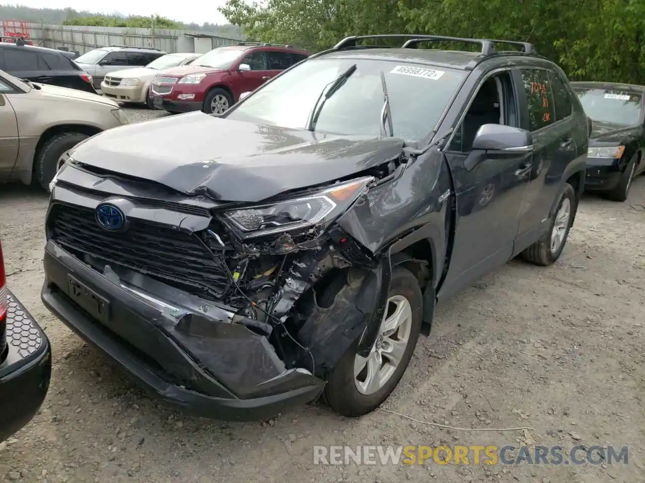 2 Photograph of a damaged car 2T3RWRFV6LW092079 TOYOTA RAV4 2020