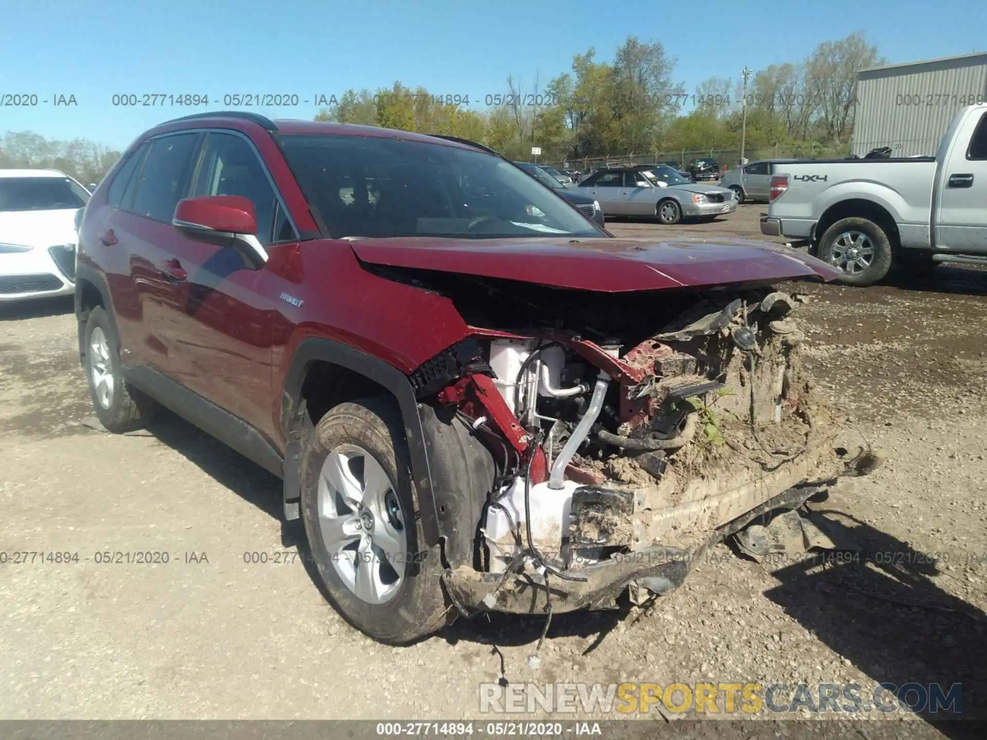 1 Photograph of a damaged car 2T3RWRFV7LW053078 TOYOTA RAV4 2020