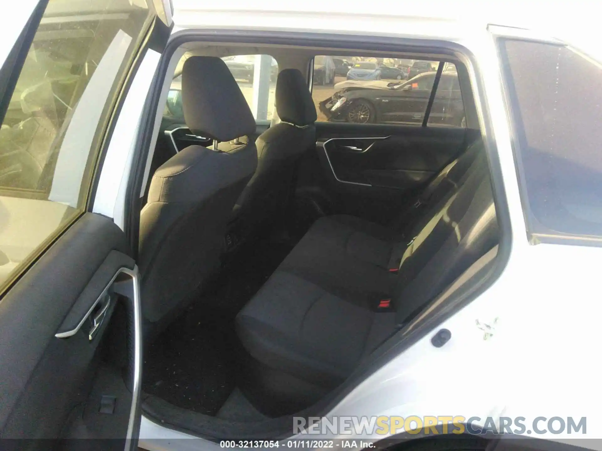 8 Фотография поврежденного автомобиля 2T3RWRFV7LW056174 TOYOTA RAV4 2020