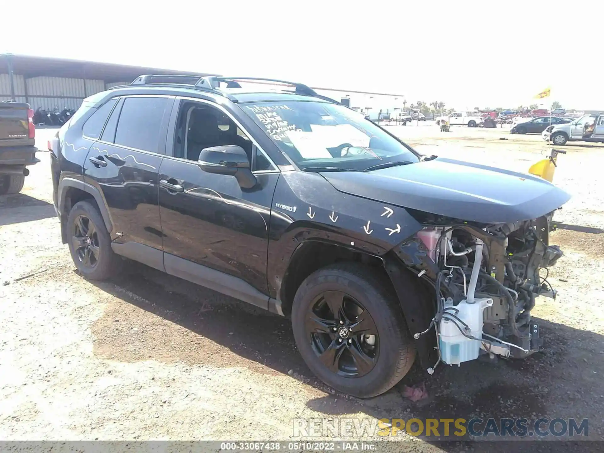 1 Photograph of a damaged car 2T3RWRFV7LW057499 TOYOTA RAV4 2020