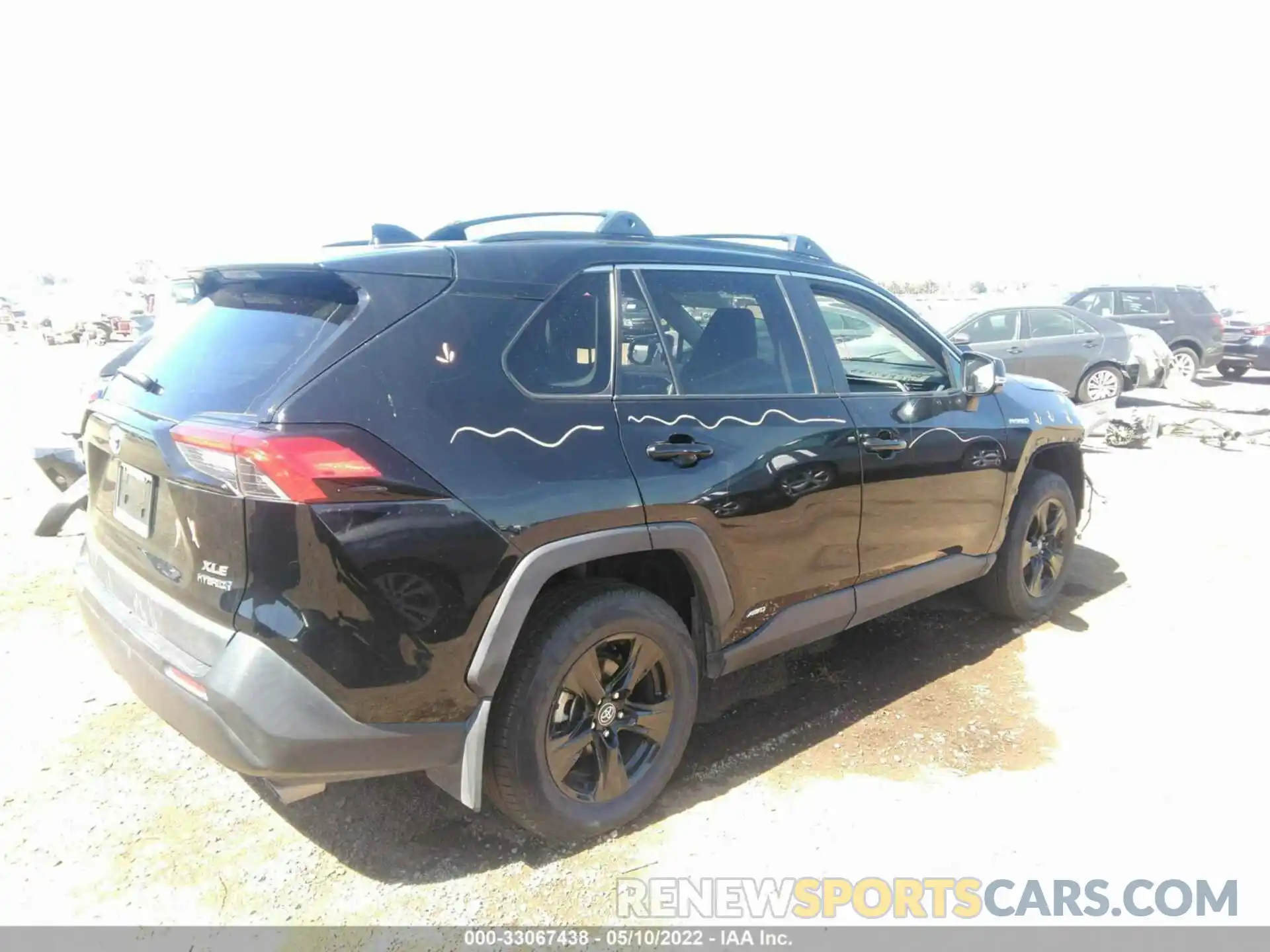 4 Photograph of a damaged car 2T3RWRFV7LW057499 TOYOTA RAV4 2020