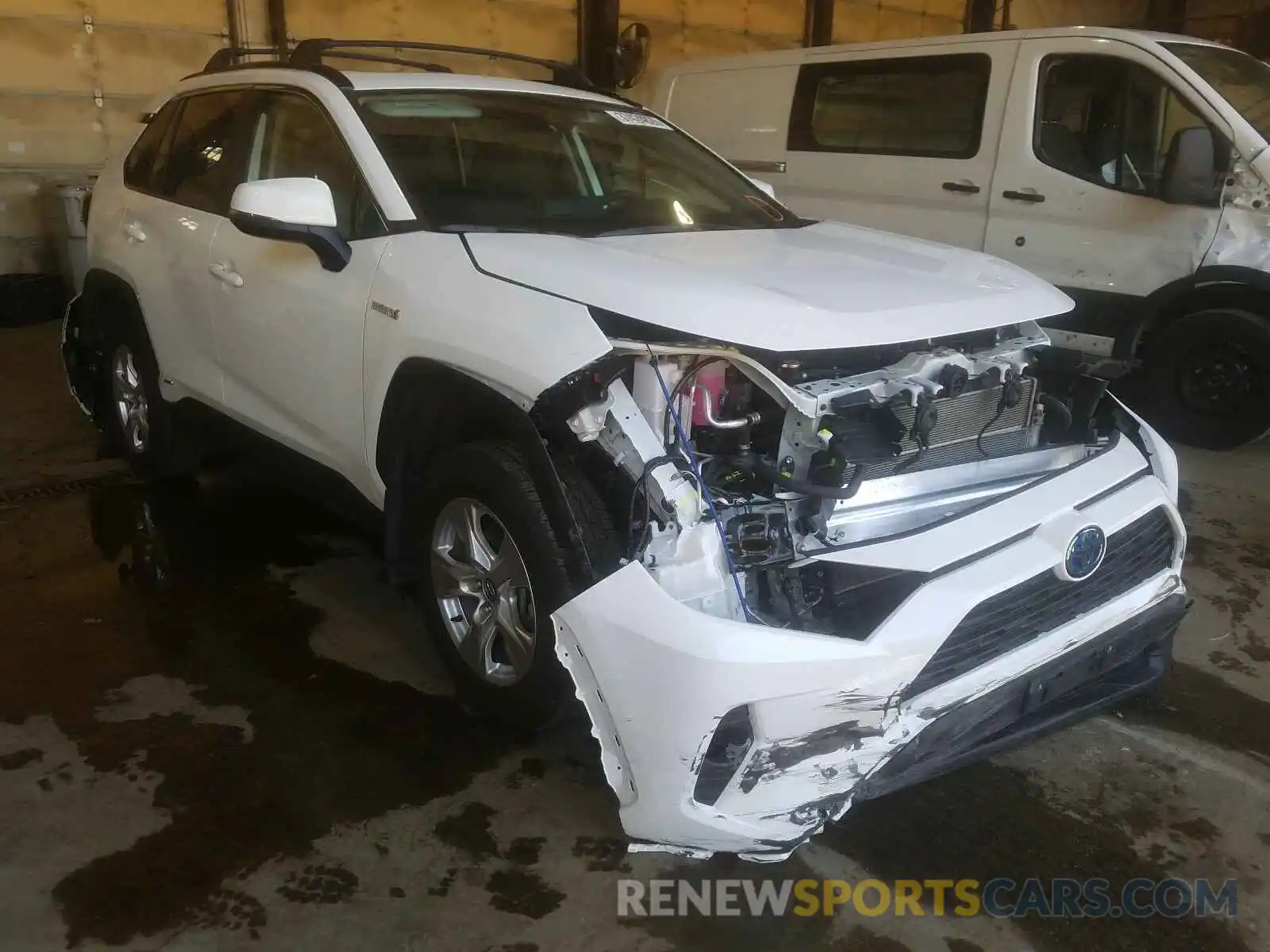 1 Photograph of a damaged car 2T3RWRFV7LW058524 TOYOTA RAV4 2020