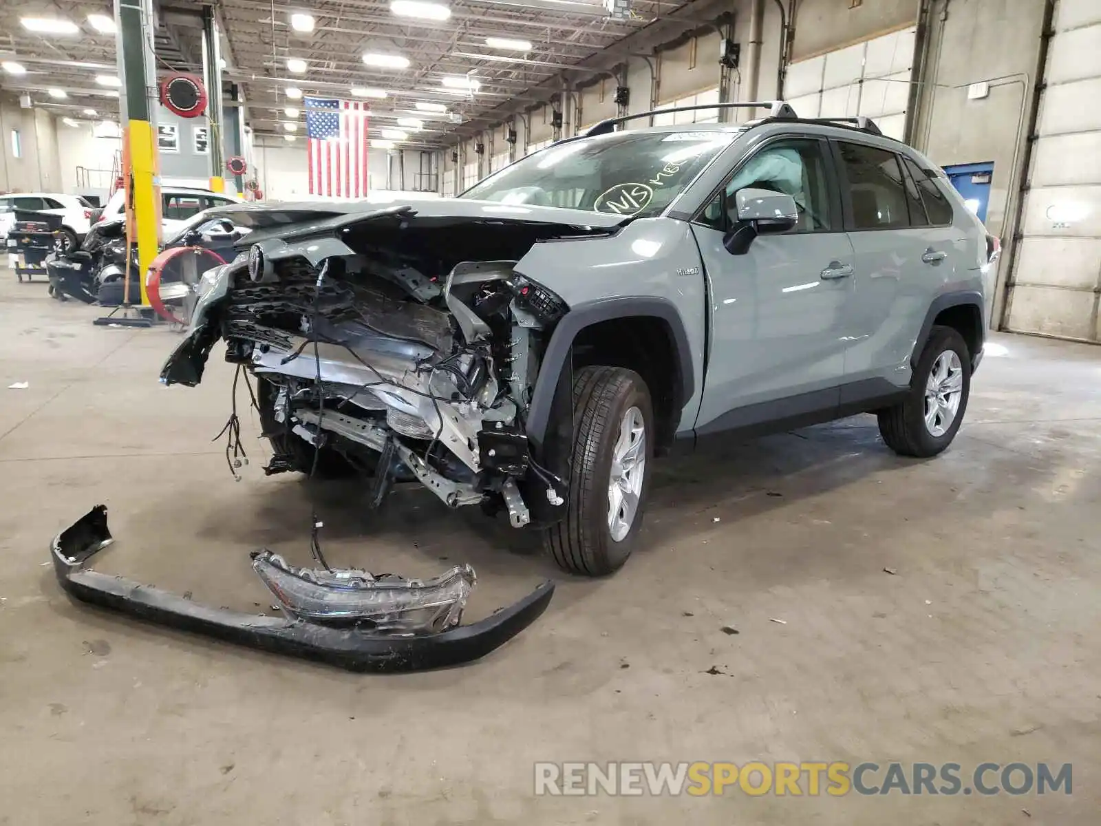 2 Photograph of a damaged car 2T3RWRFV7LW063528 TOYOTA RAV4 2020