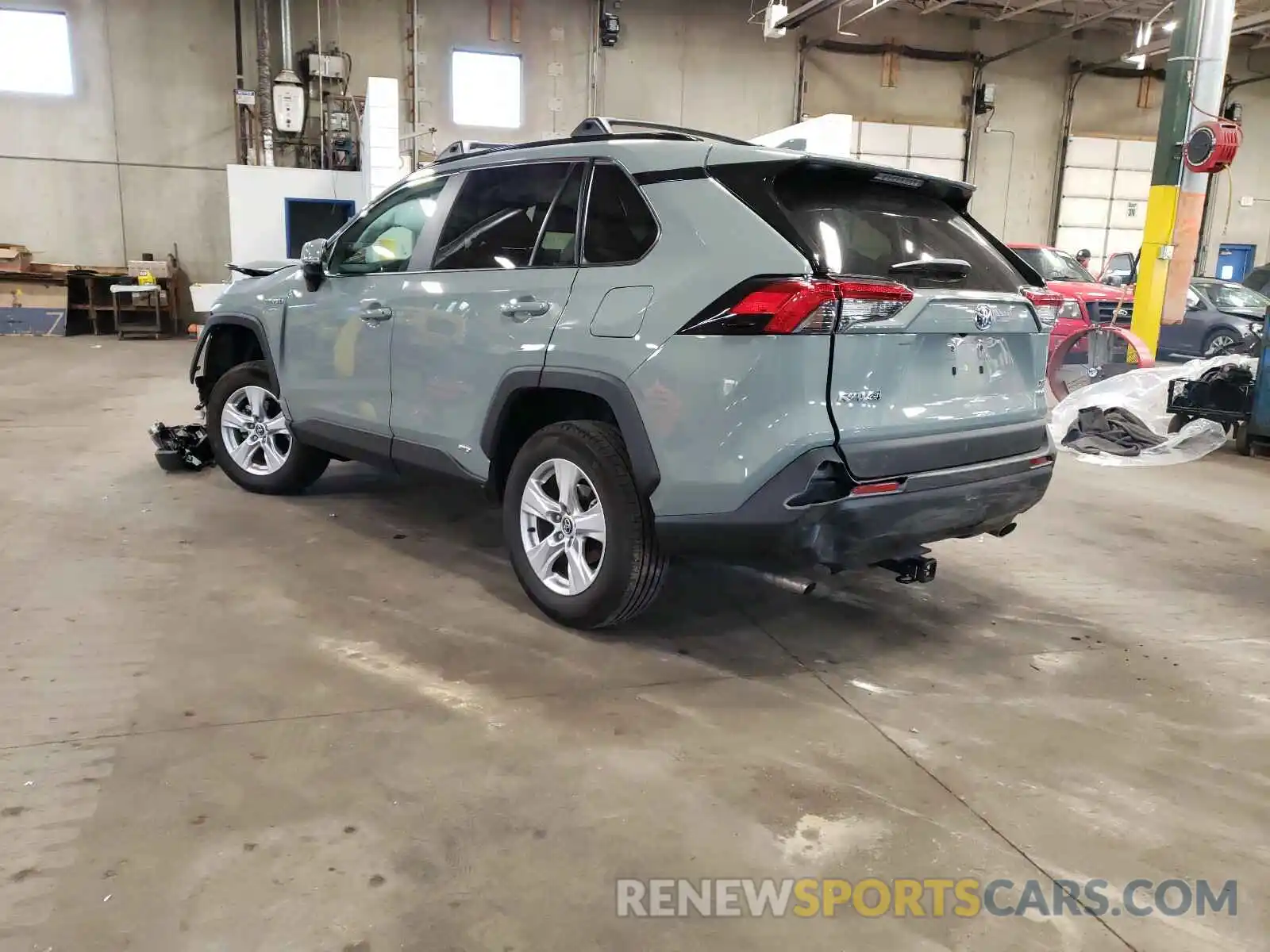 3 Photograph of a damaged car 2T3RWRFV7LW063528 TOYOTA RAV4 2020