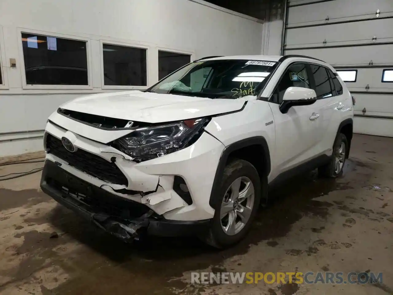 2 Photograph of a damaged car 2T3RWRFV7LW068082 TOYOTA RAV4 2020