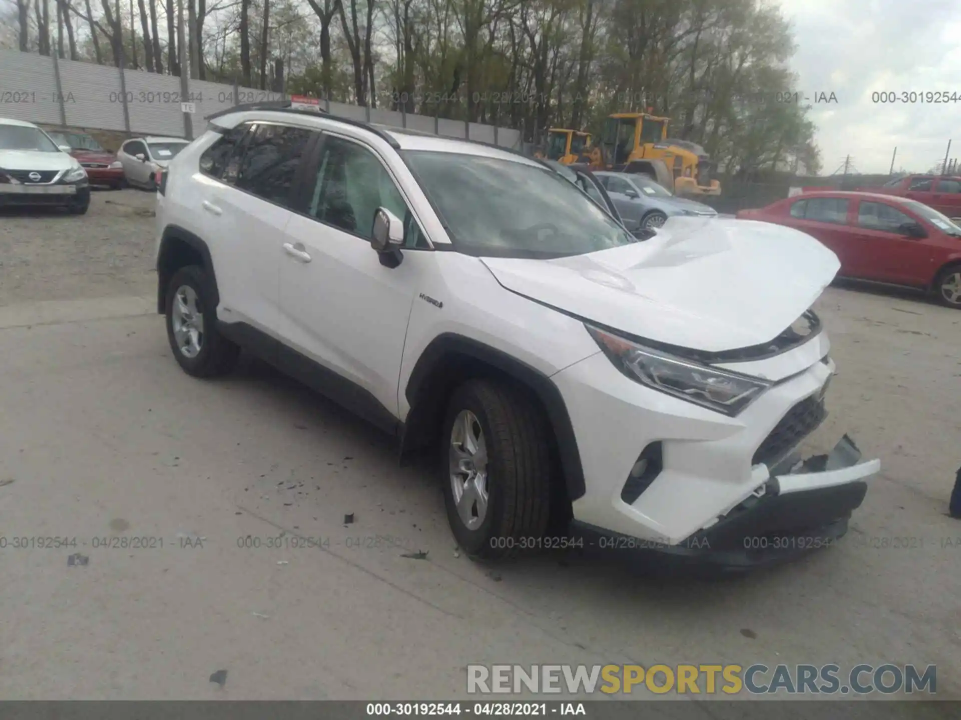 1 Photograph of a damaged car 2T3RWRFV7LW069376 TOYOTA RAV4 2020