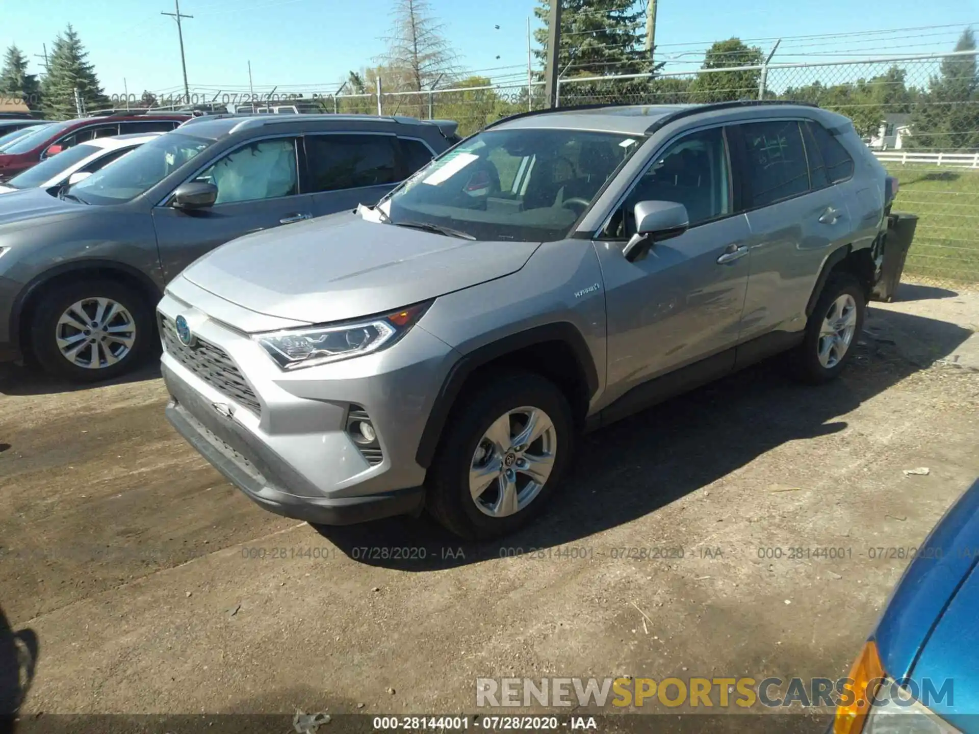 2 Photograph of a damaged car 2T3RWRFV7LW074691 TOYOTA RAV4 2020