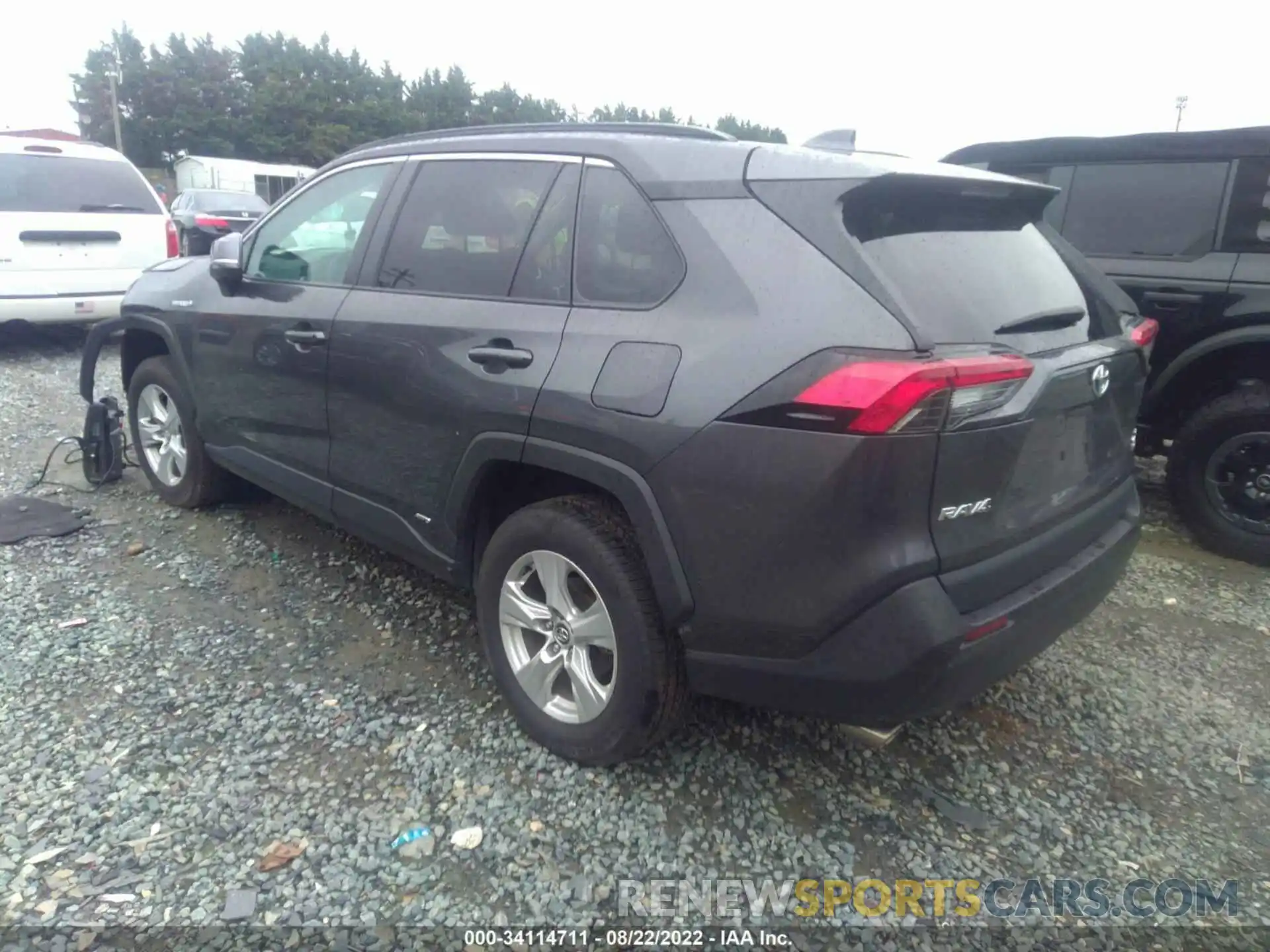 3 Фотография поврежденного автомобиля 2T3RWRFV7LW077252 TOYOTA RAV4 2020