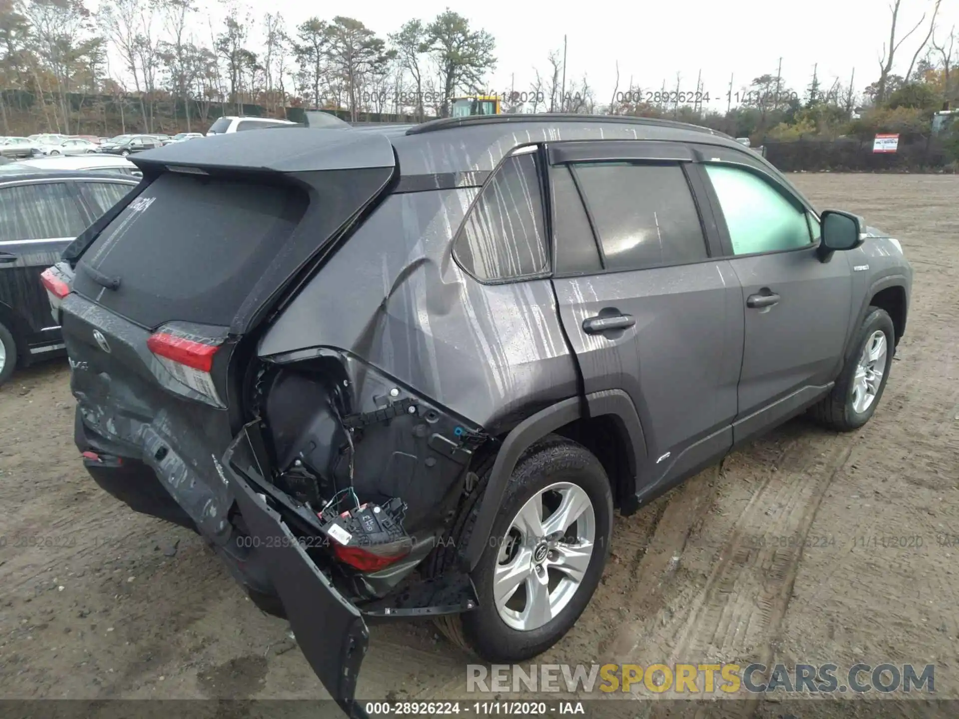 4 Photograph of a damaged car 2T3RWRFV7LW081866 TOYOTA RAV4 2020