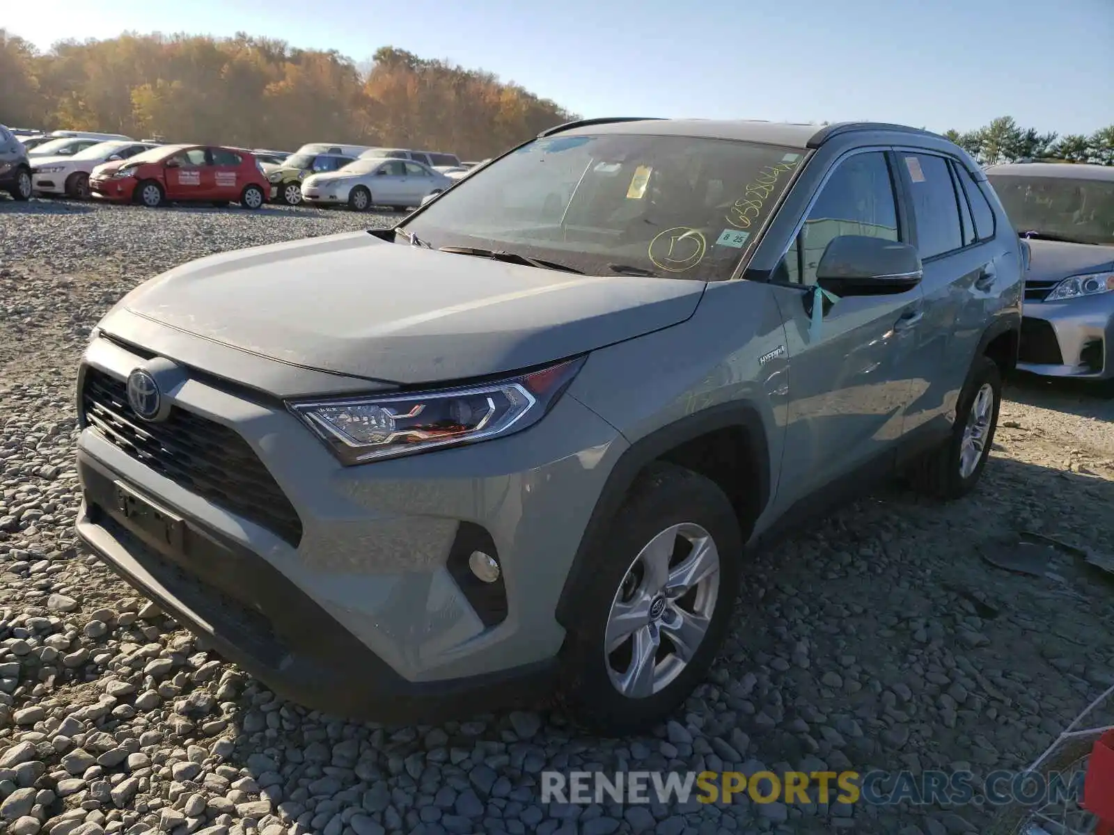 2 Photograph of a damaged car 2T3RWRFV7LW096870 TOYOTA RAV4 2020