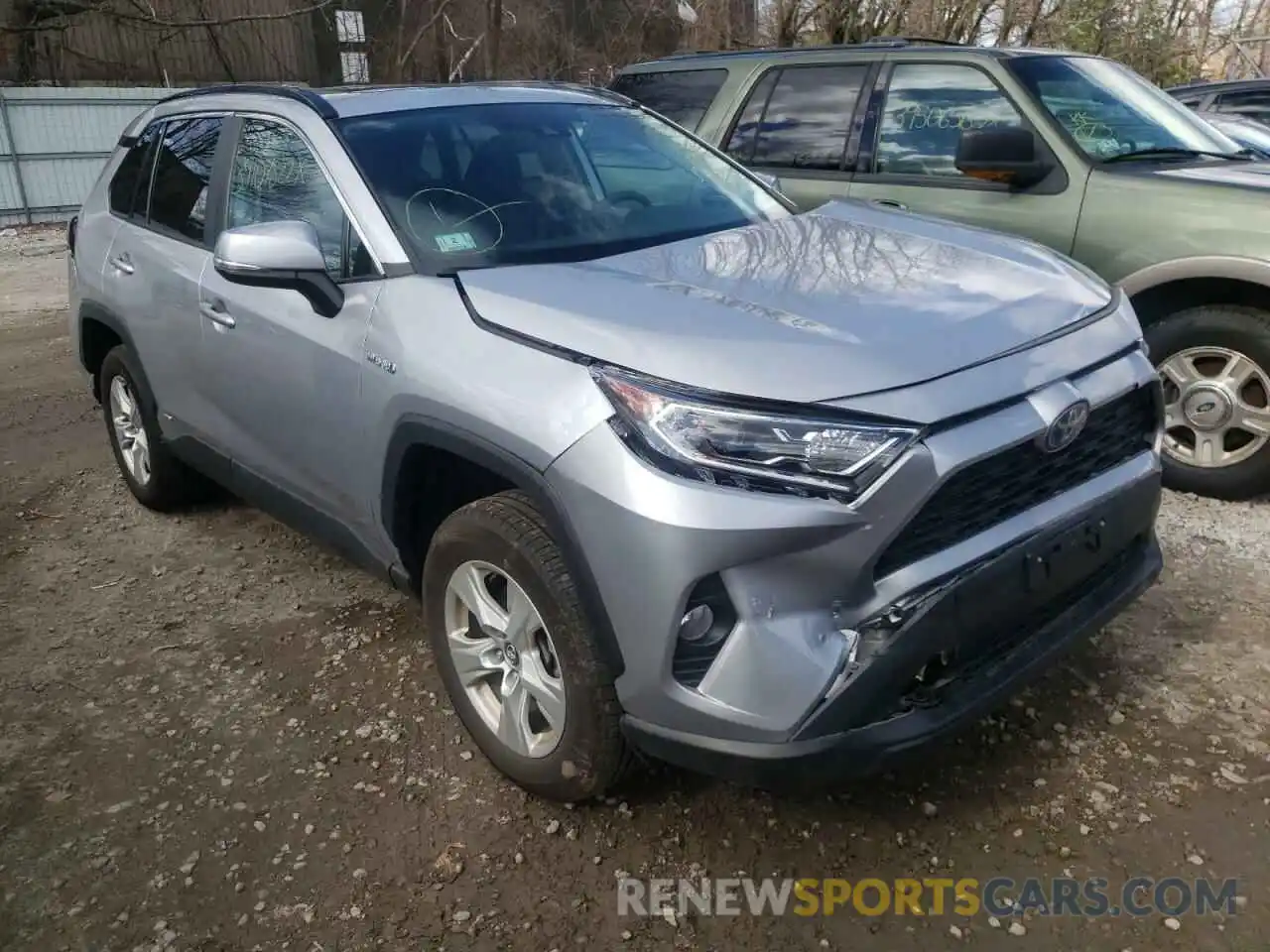 1 Фотография поврежденного автомобиля 2T3RWRFV7LW097825 TOYOTA RAV4 2020