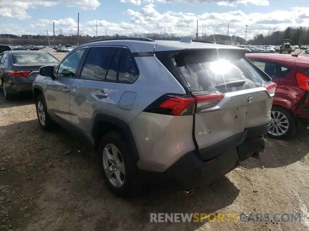 3 Photograph of a damaged car 2T3RWRFV7LW097825 TOYOTA RAV4 2020