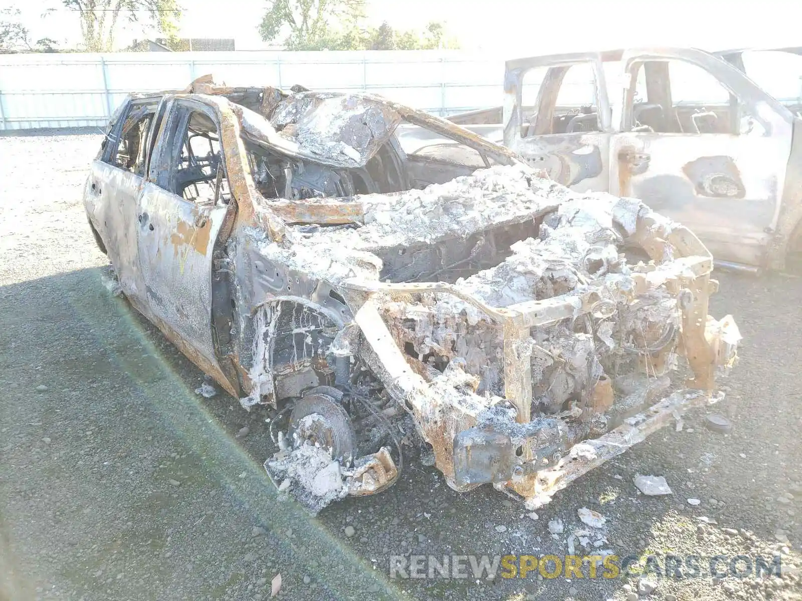 1 Photograph of a damaged car 2T3RWRFV7LW098926 TOYOTA RAV4 2020