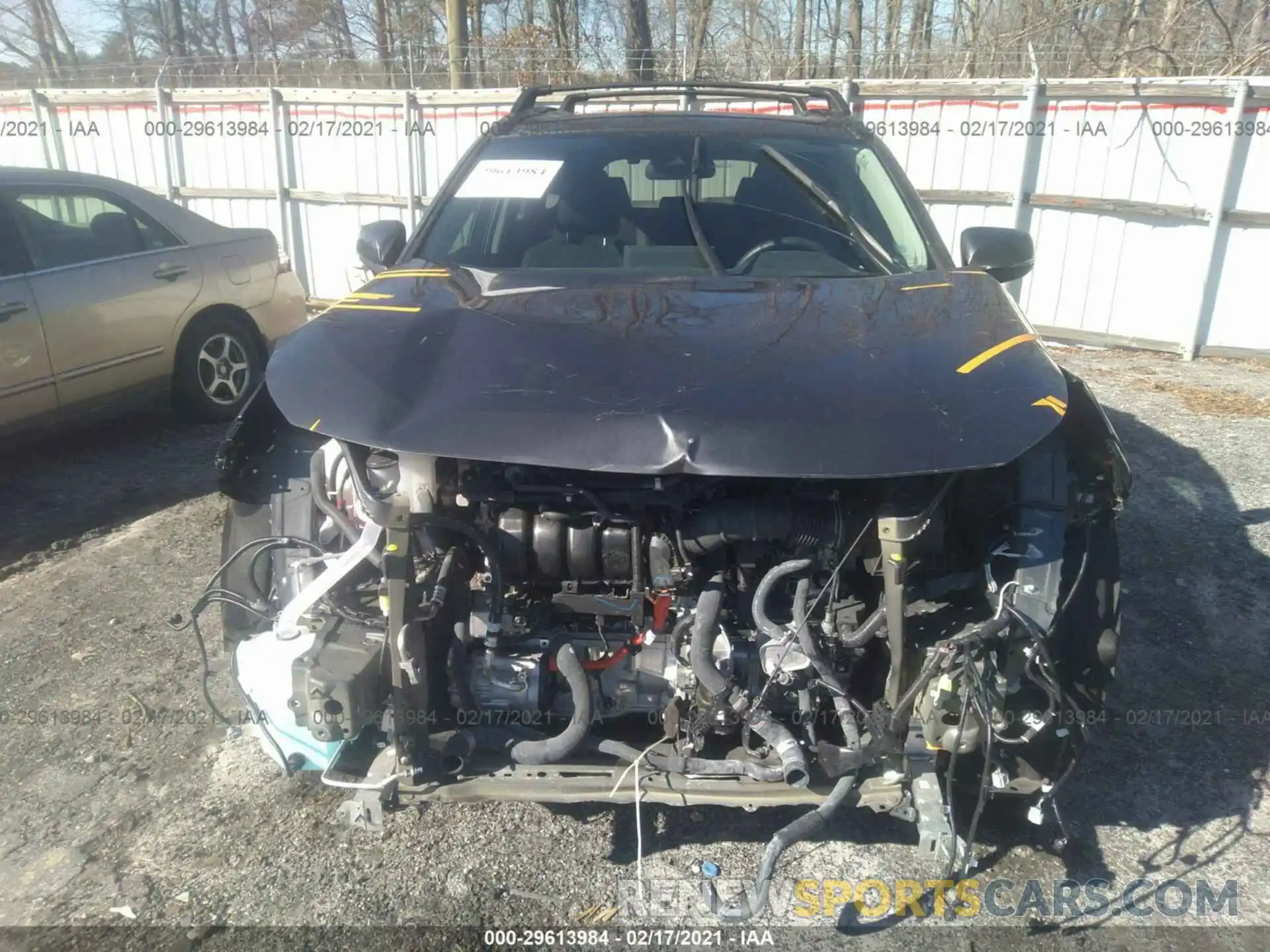 6 Photograph of a damaged car 2T3RWRFV8LW060606 TOYOTA RAV4 2020